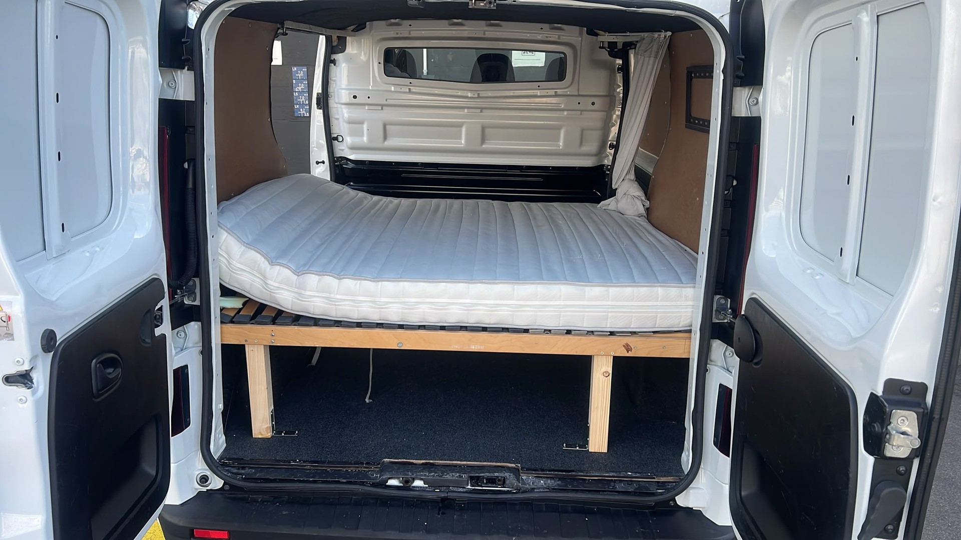 NISSAN NV300 dCi 120 2.9 L1H1 Comfort-image-13