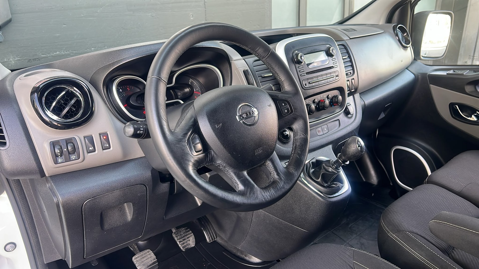 NISSAN NV300 dCi 120 2.9 L1H1 Comfort-image-8