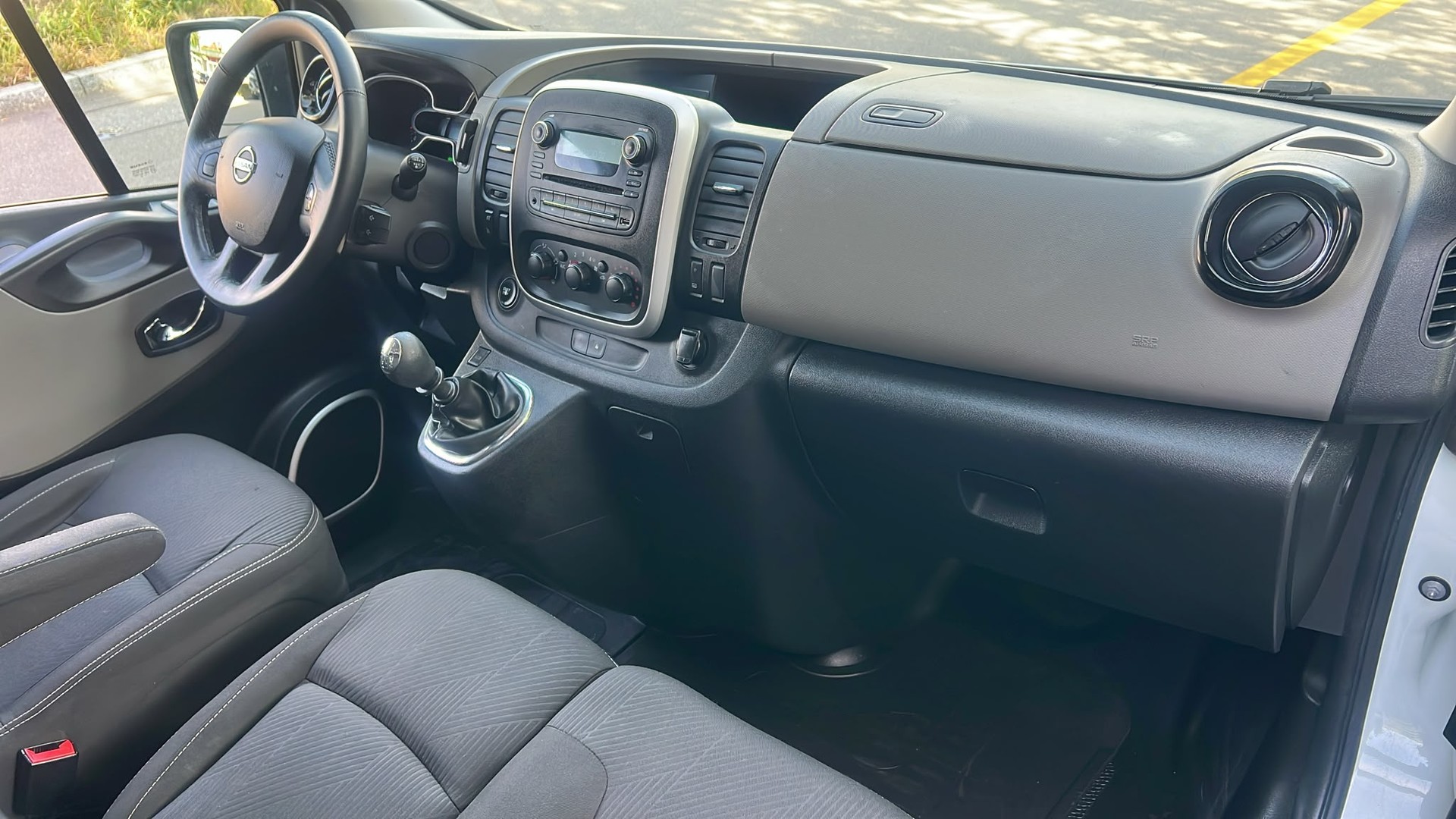 NISSAN NV300 dCi 120 2.9 L1H1 Comfort-image-10