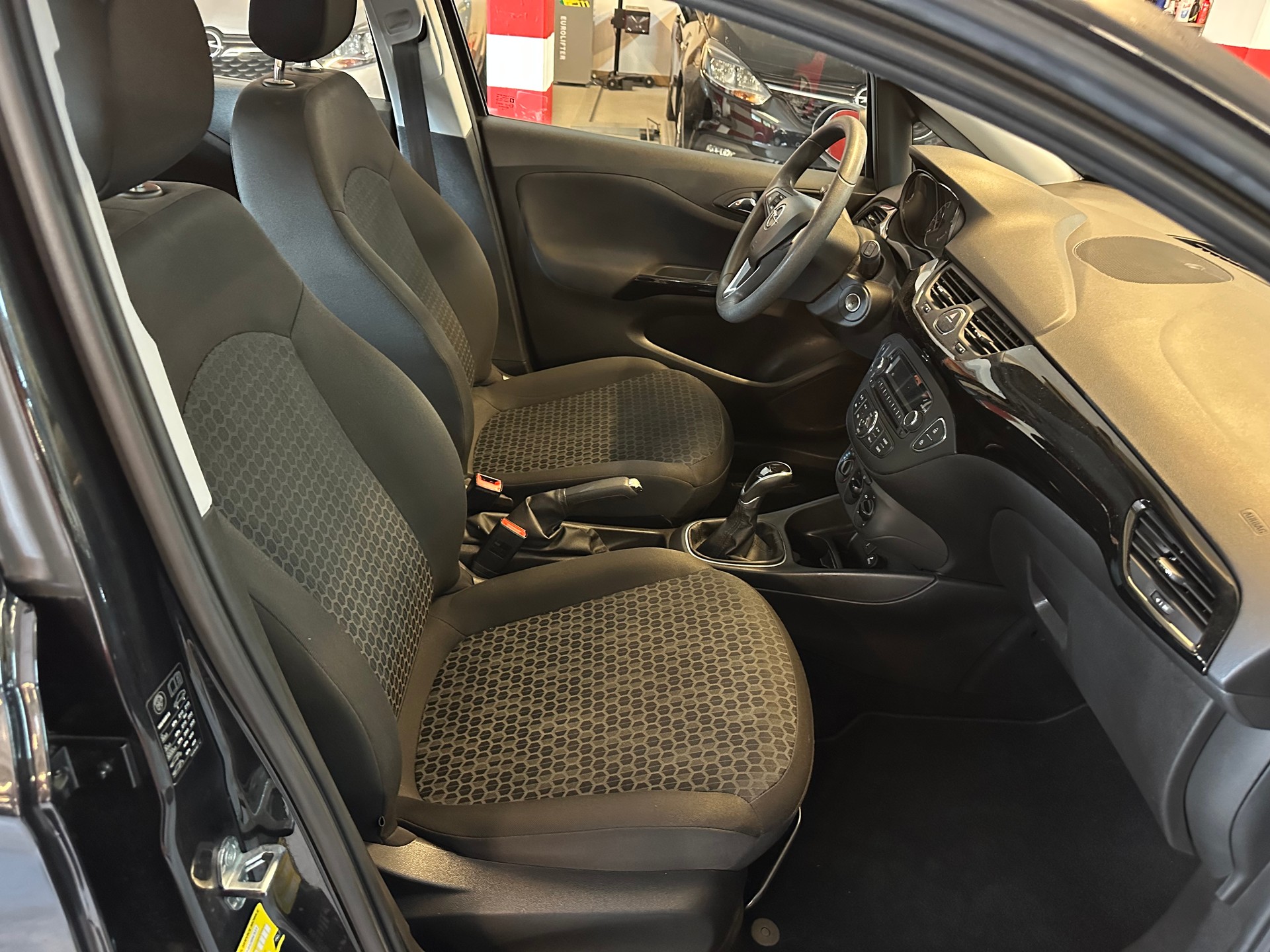 OPEL Corsa 1.4 TP Cosmo Easytronic-image-6