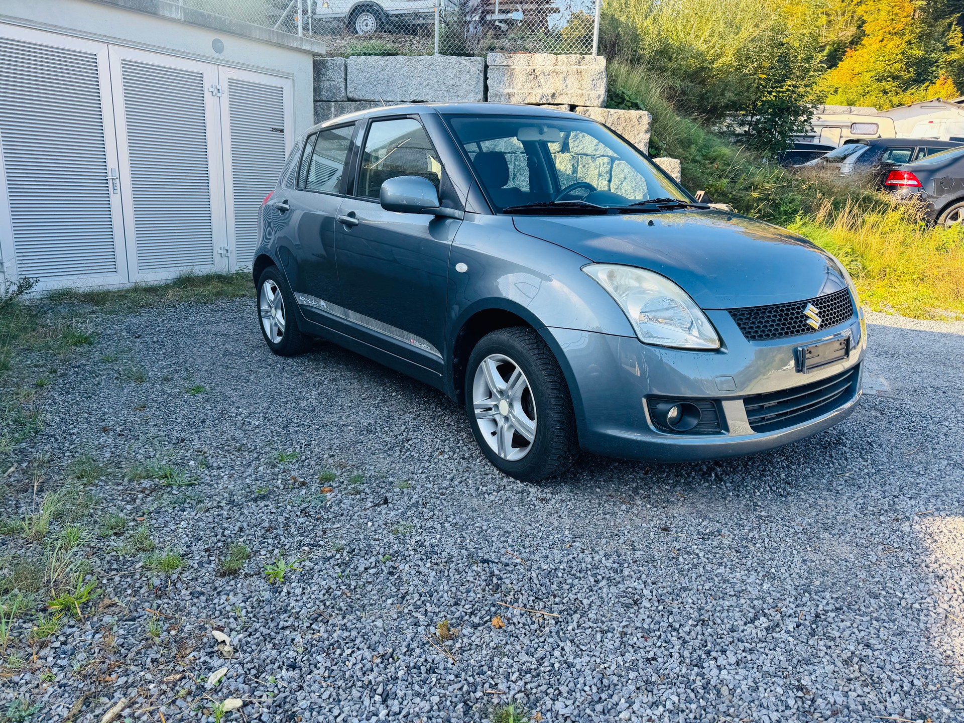 SUZUKI Swift 1.3i 16V GL Top Piz Sulai LE 4x4-image-1