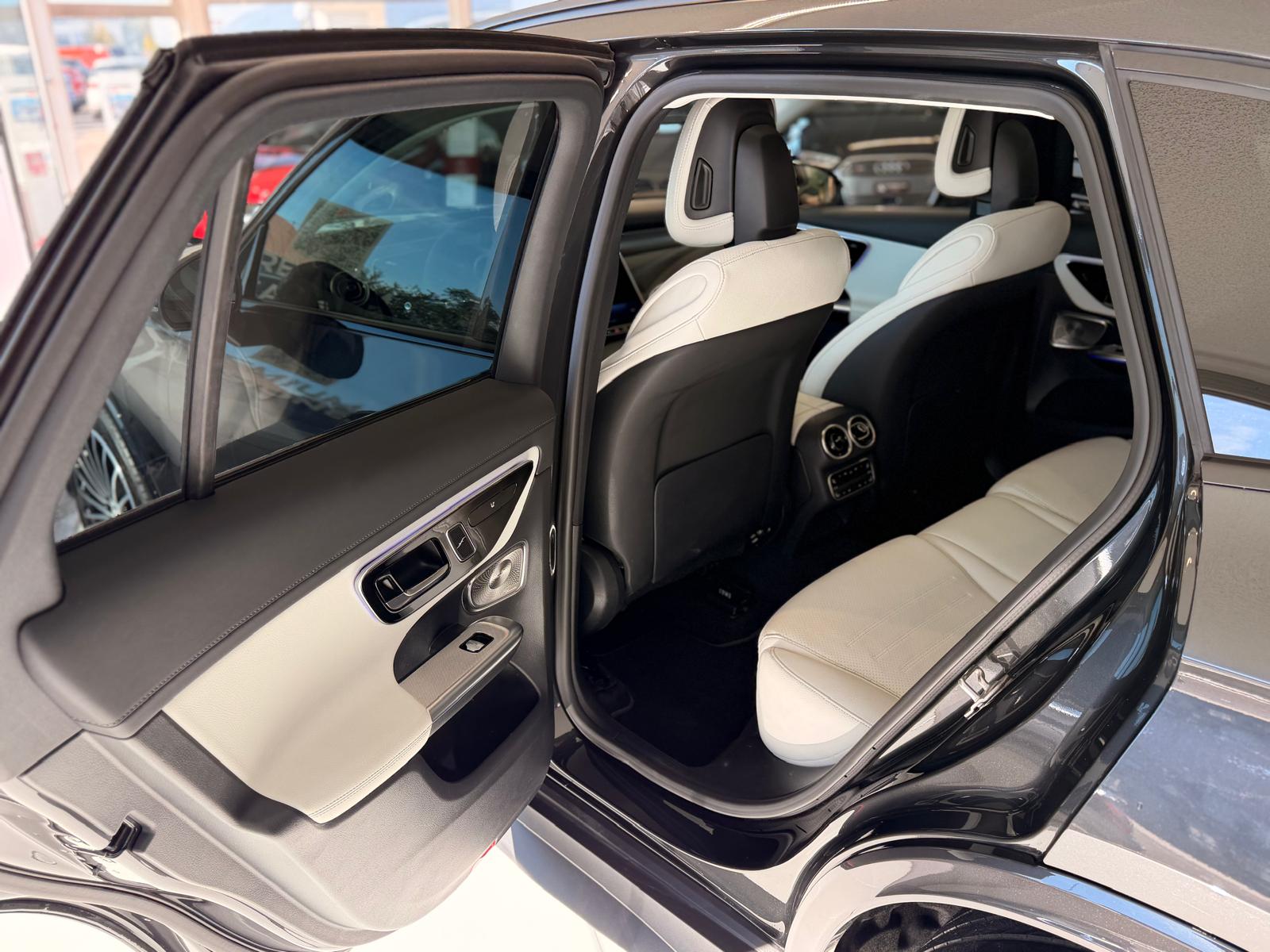 MERCEDES-BENZ GLC 220 d 4Matic 9G-Tronic-image-17