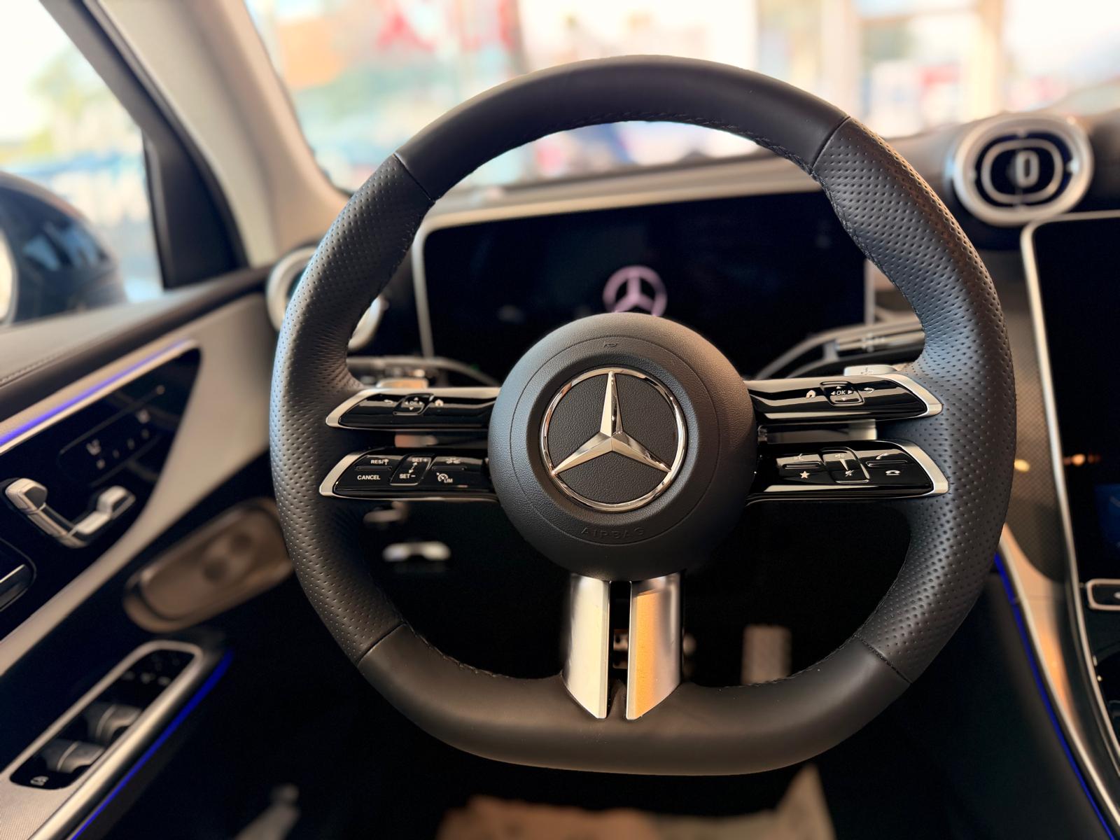 MERCEDES-BENZ GLC 220 d 4Matic 9G-Tronic-image-27