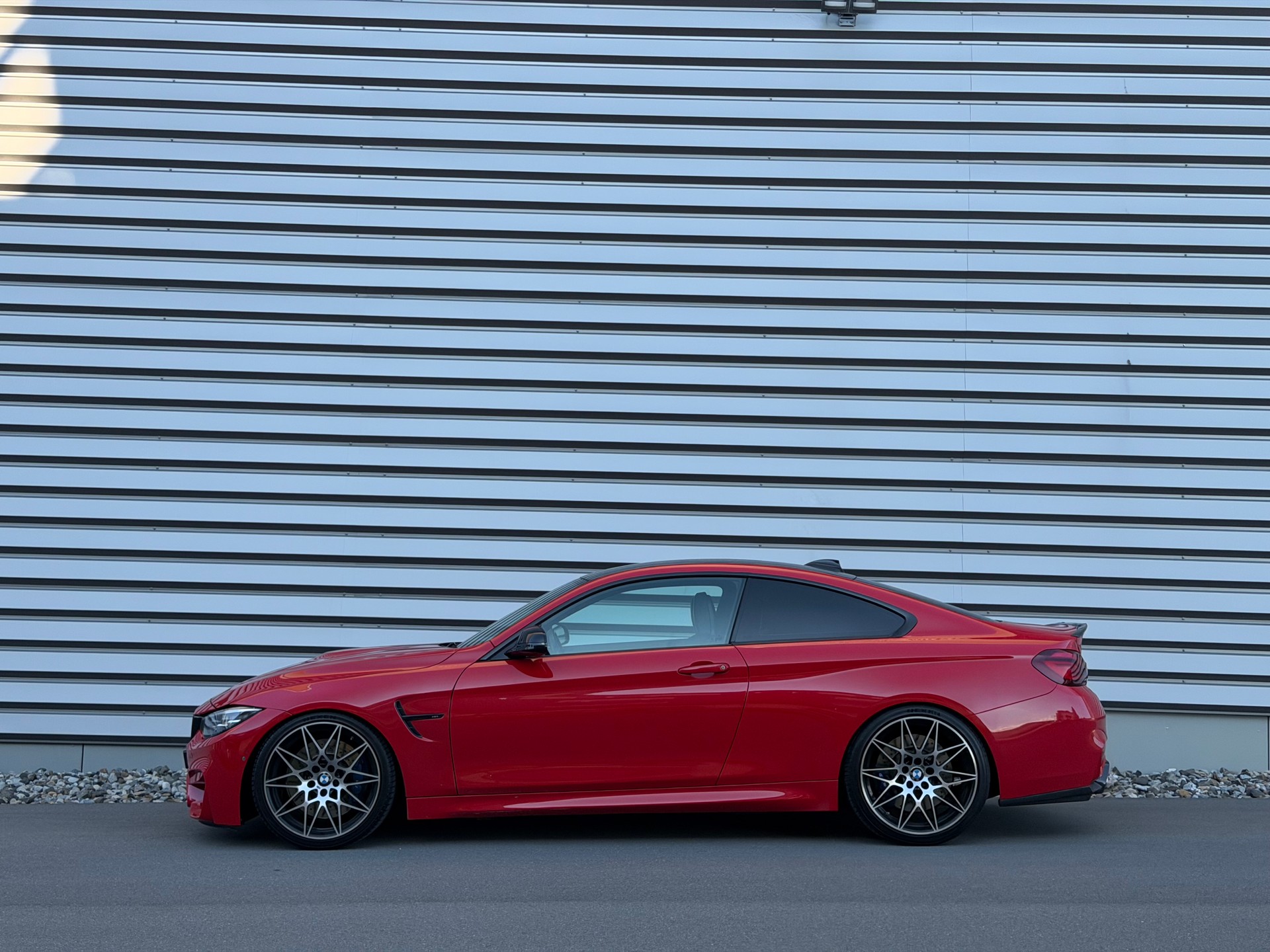 BMW M4 Coupé Competition DKG - Born in M Town Edition-image-5
