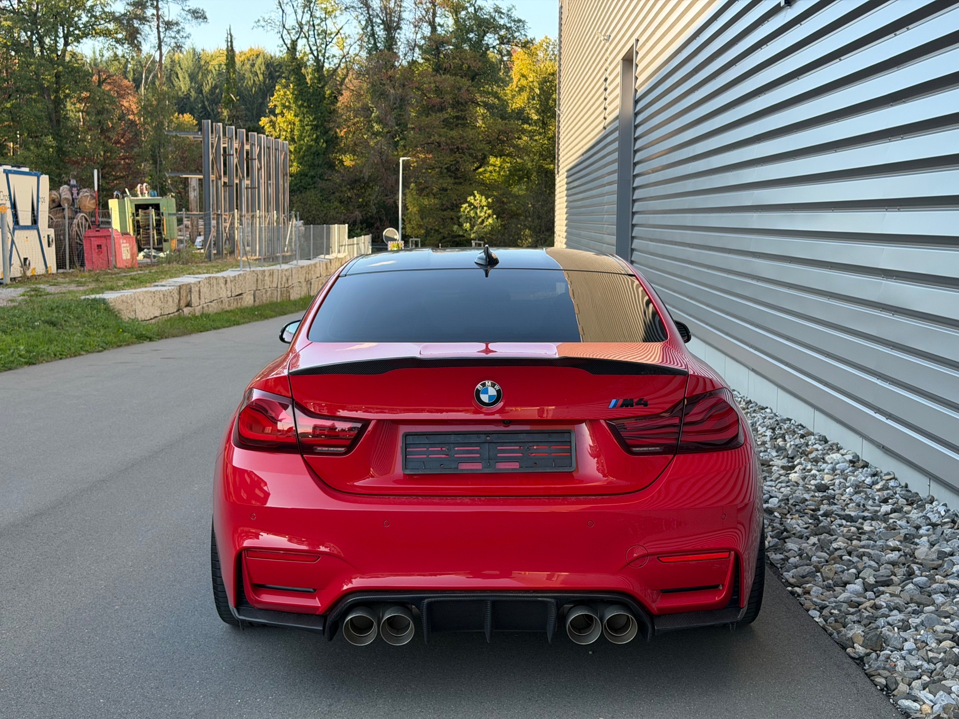 BMW M4 Coupé Competition DKG - Born in M Town Edition-image-3