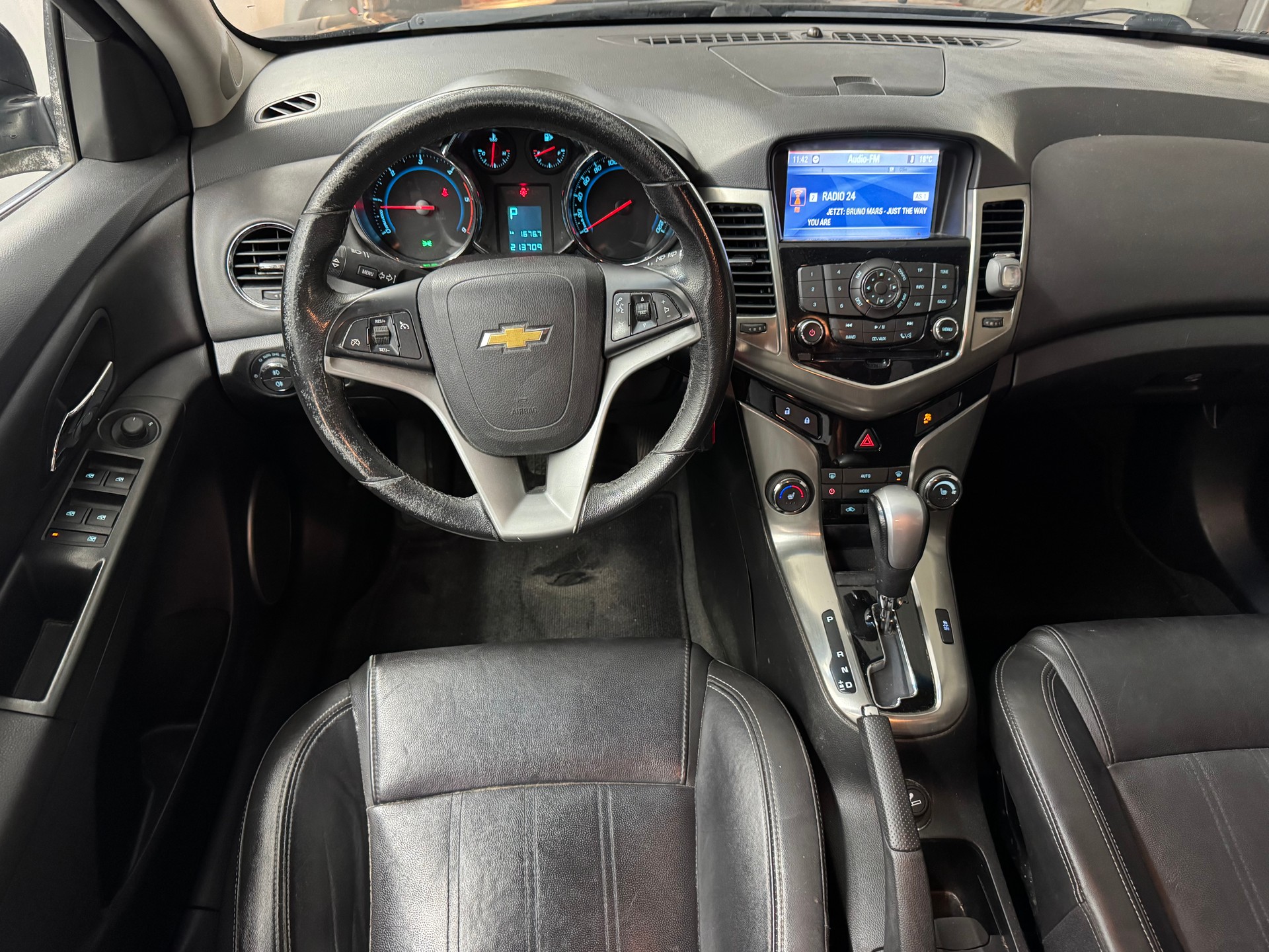 CHEVROLET Cruze Station Wagon 2.0 VCDi LTZ Automatic-image-6
