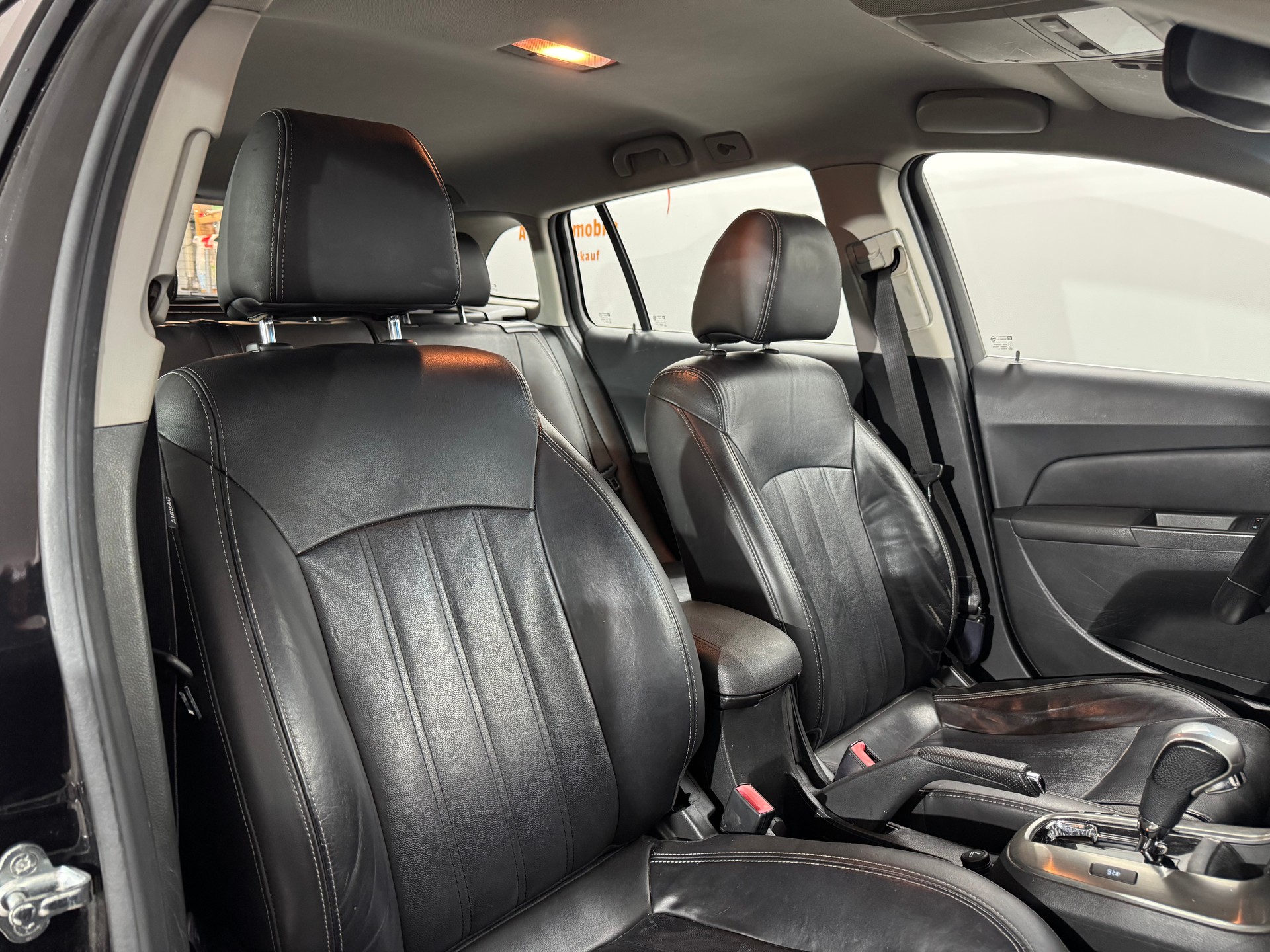CHEVROLET Cruze Station Wagon 2.0 VCDi LTZ Automatic-image-9