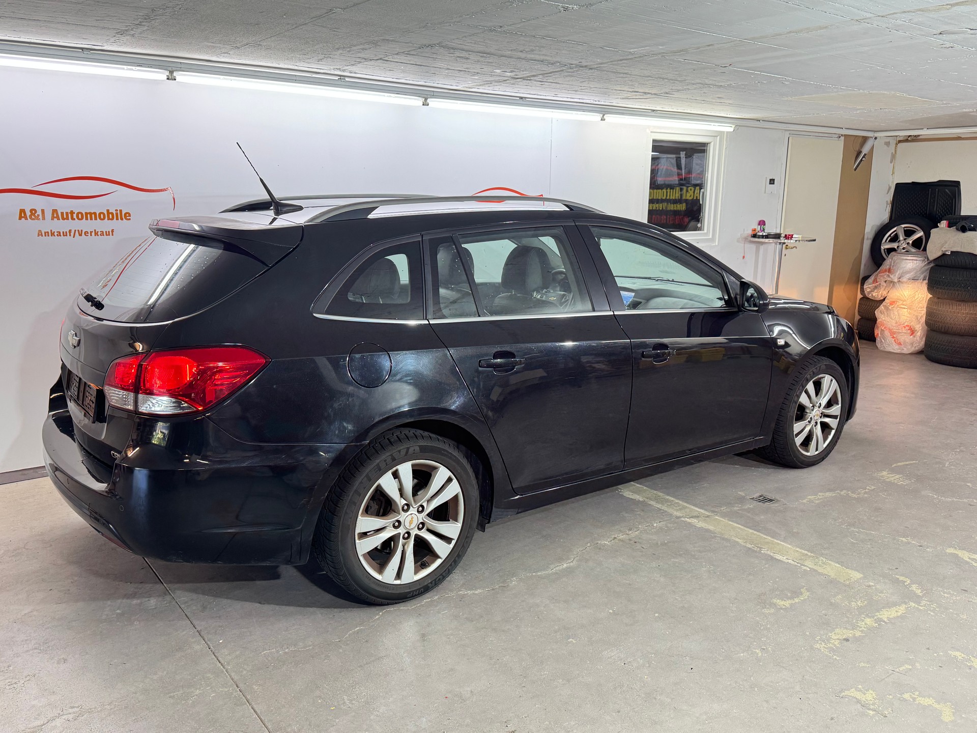 CHEVROLET Cruze Station Wagon 2.0 VCDi LTZ Automatic-image-3