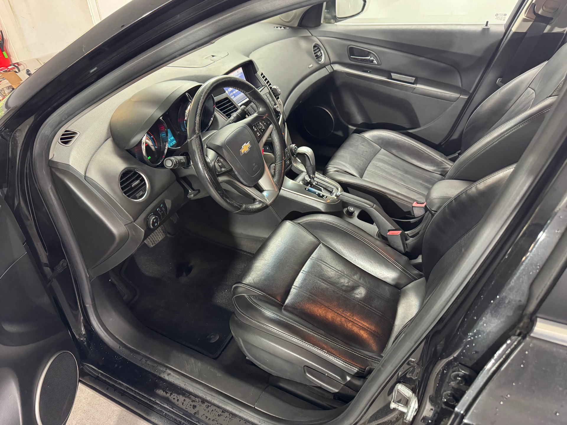 CHEVROLET Cruze Station Wagon 2.0 VCDi LTZ Automatic-image-8
