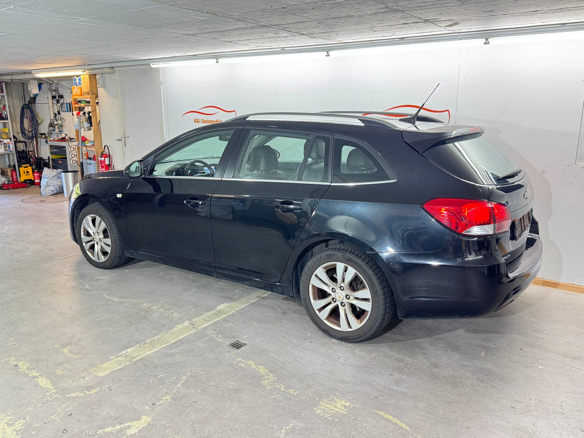 CHEVROLET Cruze Station Wagon 2.0 VCDi LTZ Automatic-image-2