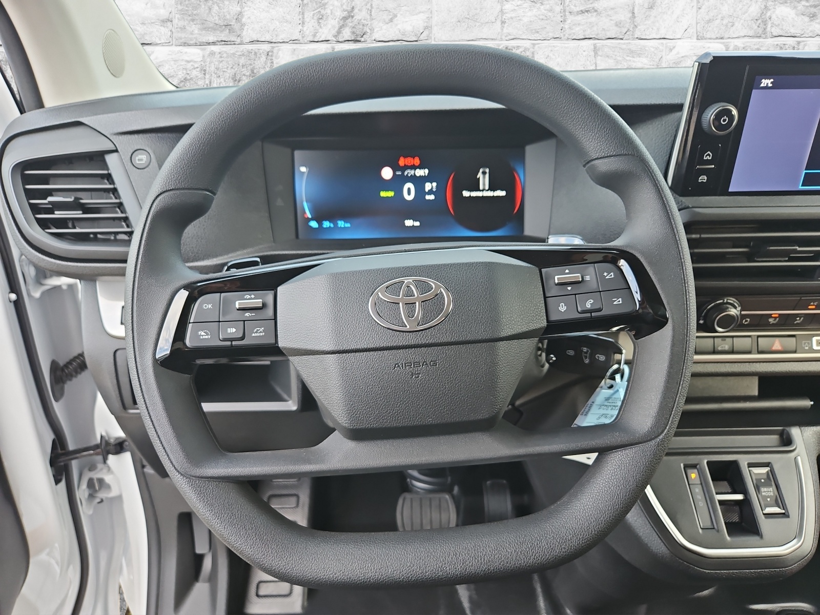TOYOTA Proace EV 75kWh Medium Active-image-5