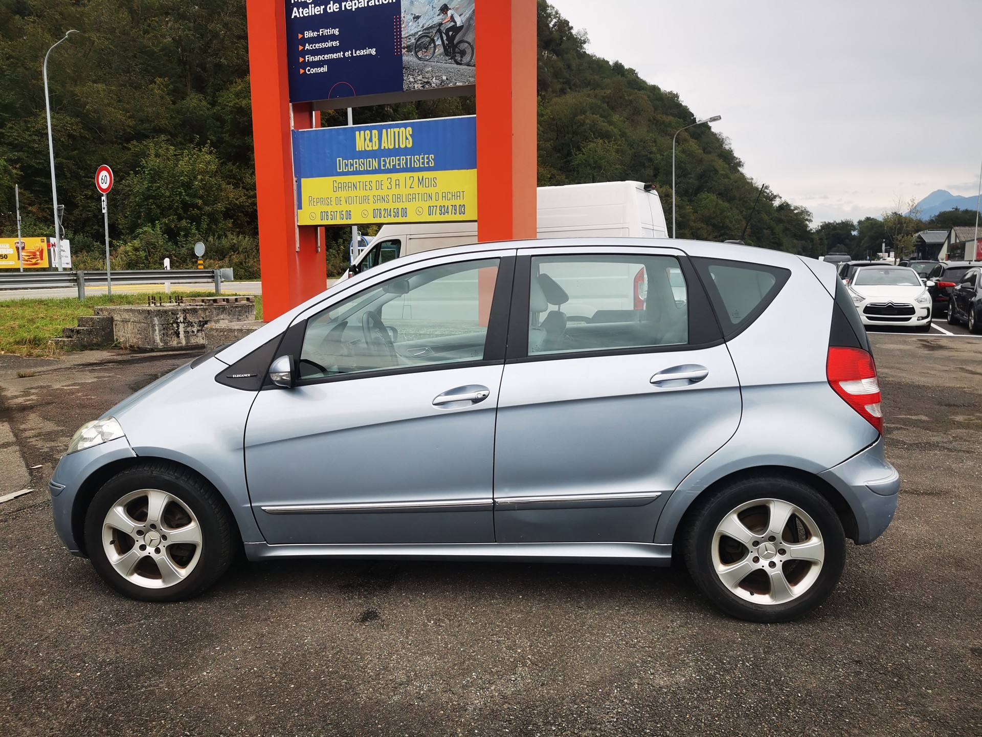 MERCEDES-BENZ A 200 Avantgarde-image-3