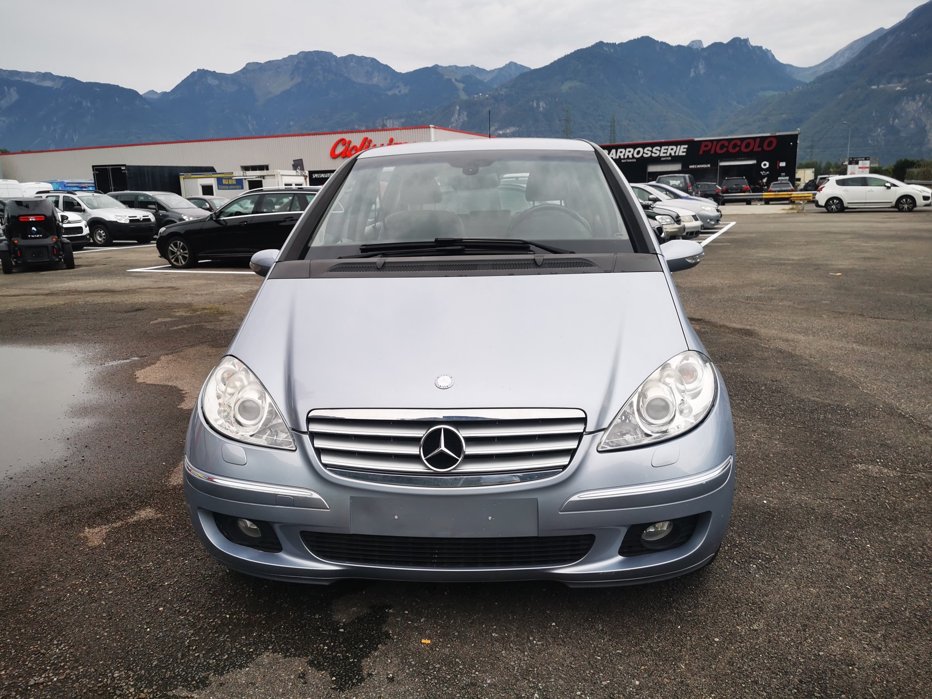 MERCEDES-BENZ A 200 Avantgarde-image-5