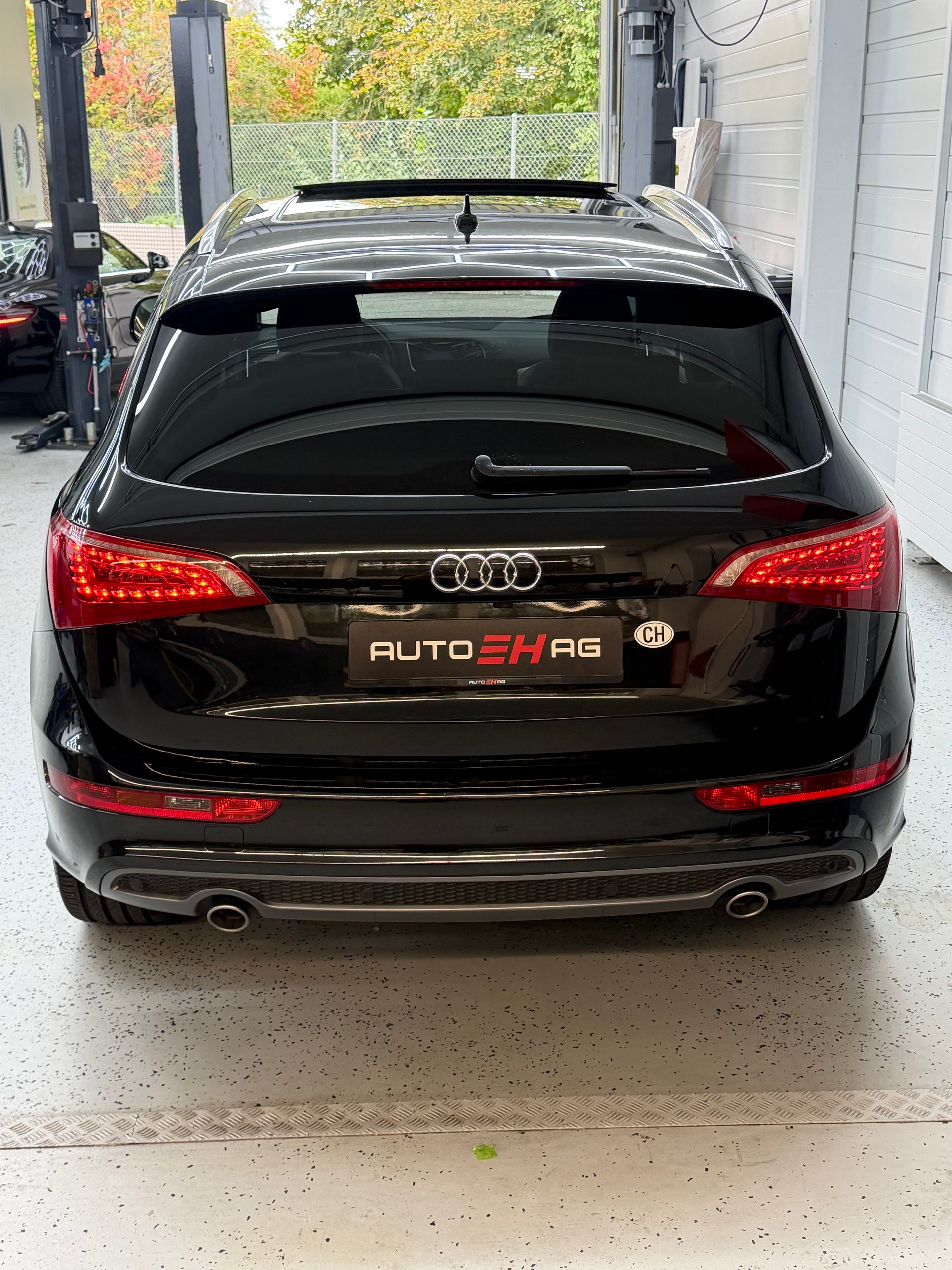 AUDI Q5 3.0 TDI quattro S-tronic S-Line-image-4