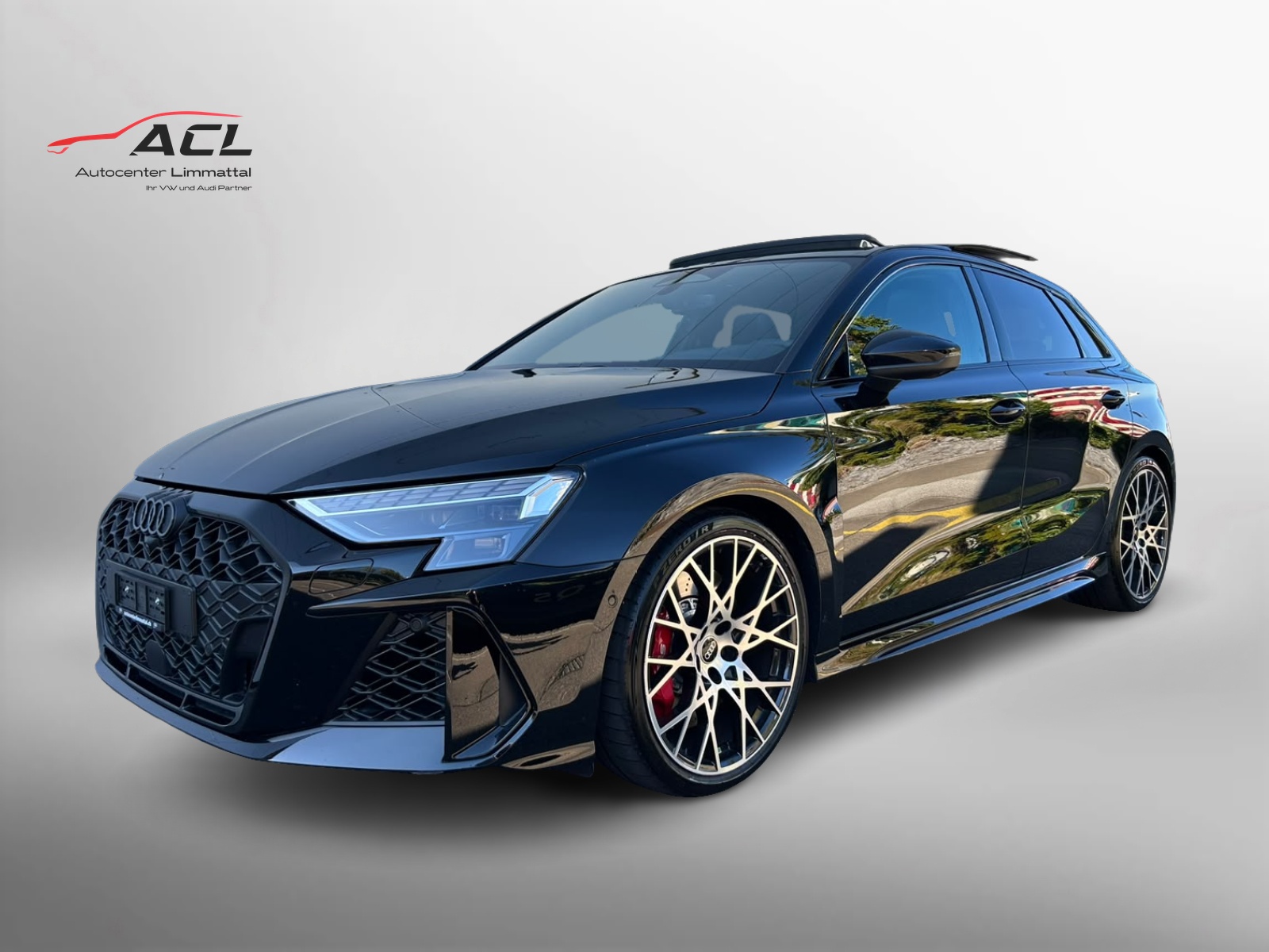 AUDI RS3 Sportback 2.5 TSI quattro S-tronic-image-0