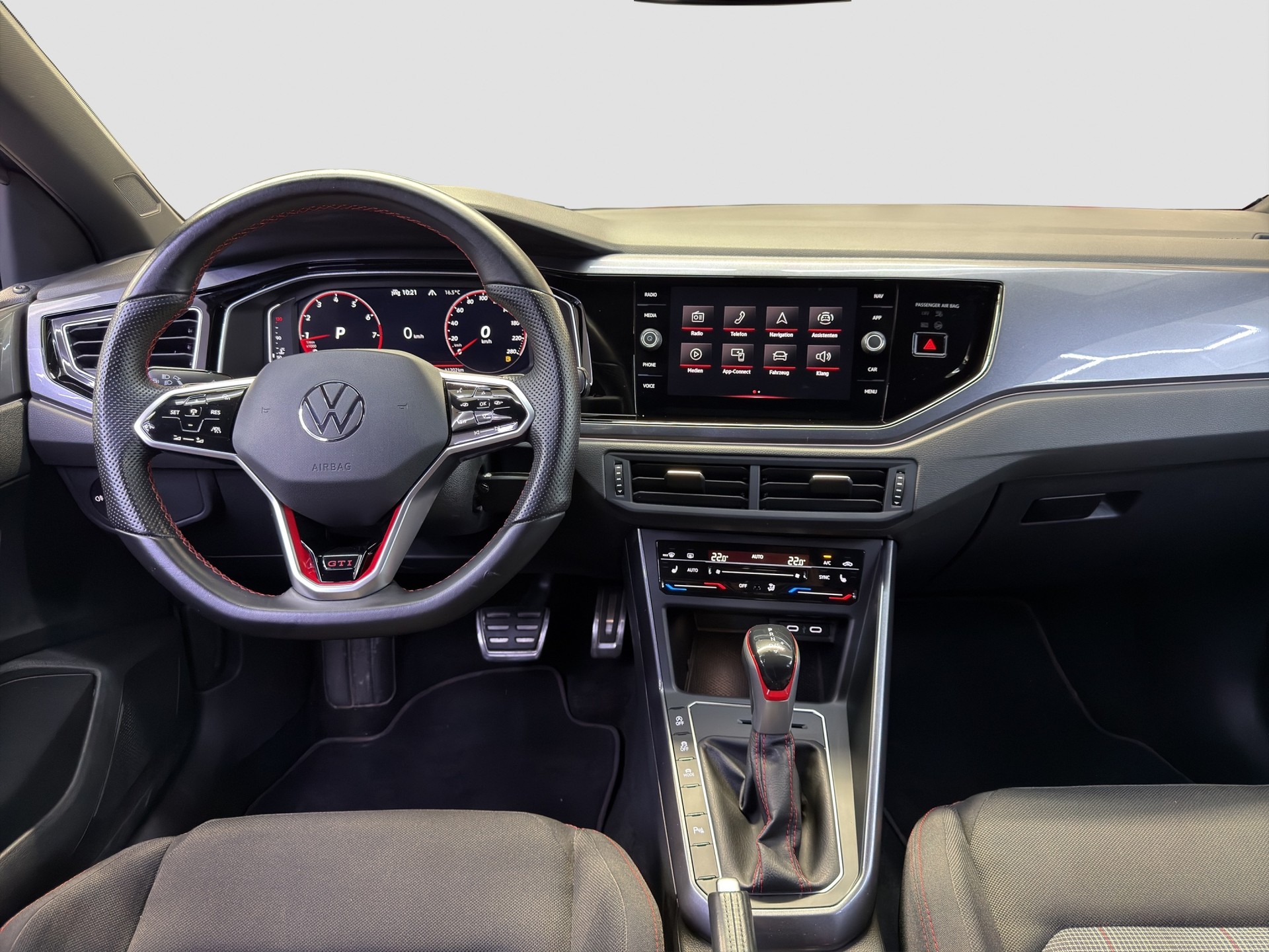 VW Polo 2.0 TSI GTI DSG-image-11