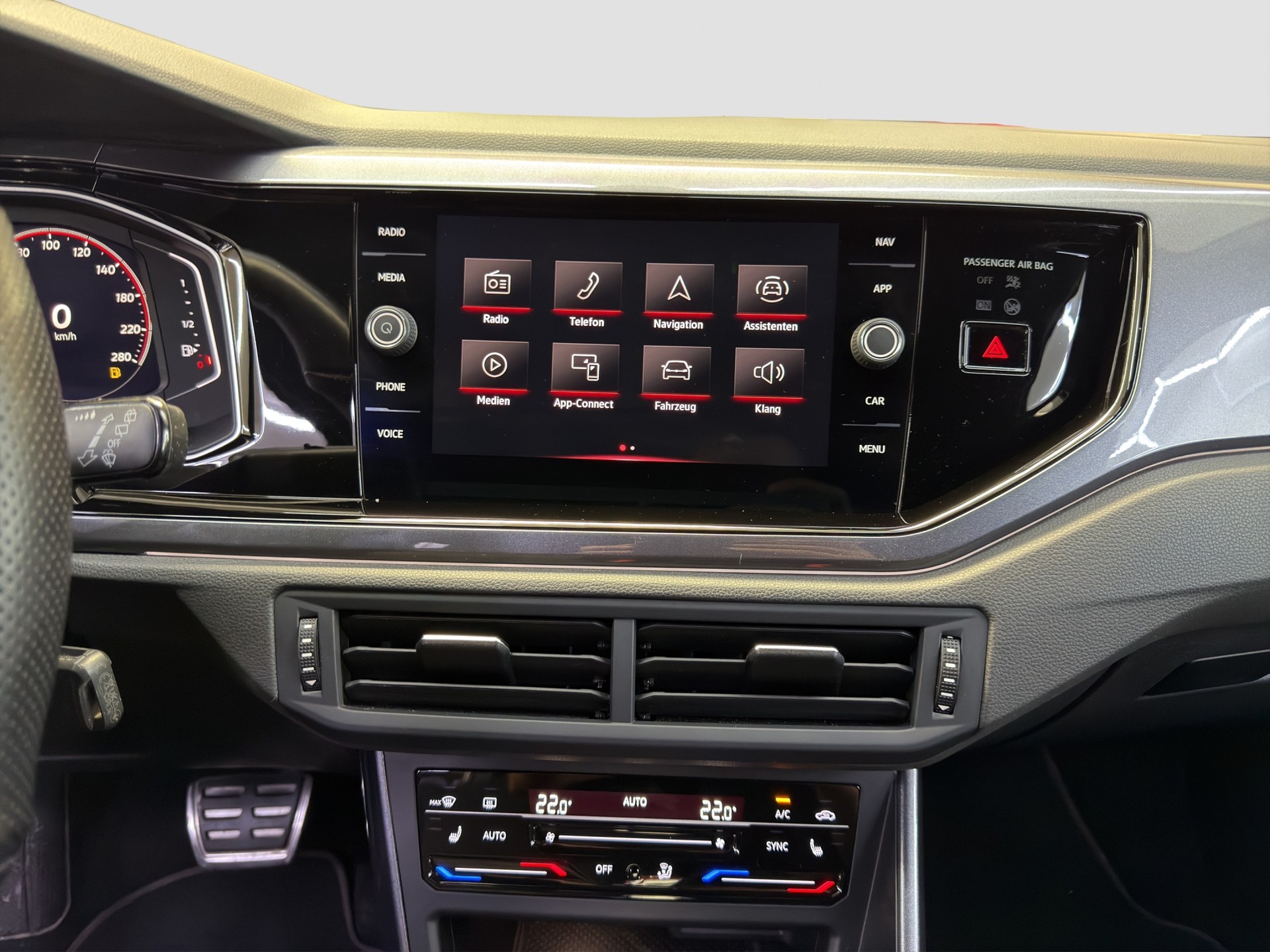 VW Polo 2.0 TSI GTI DSG-image-15