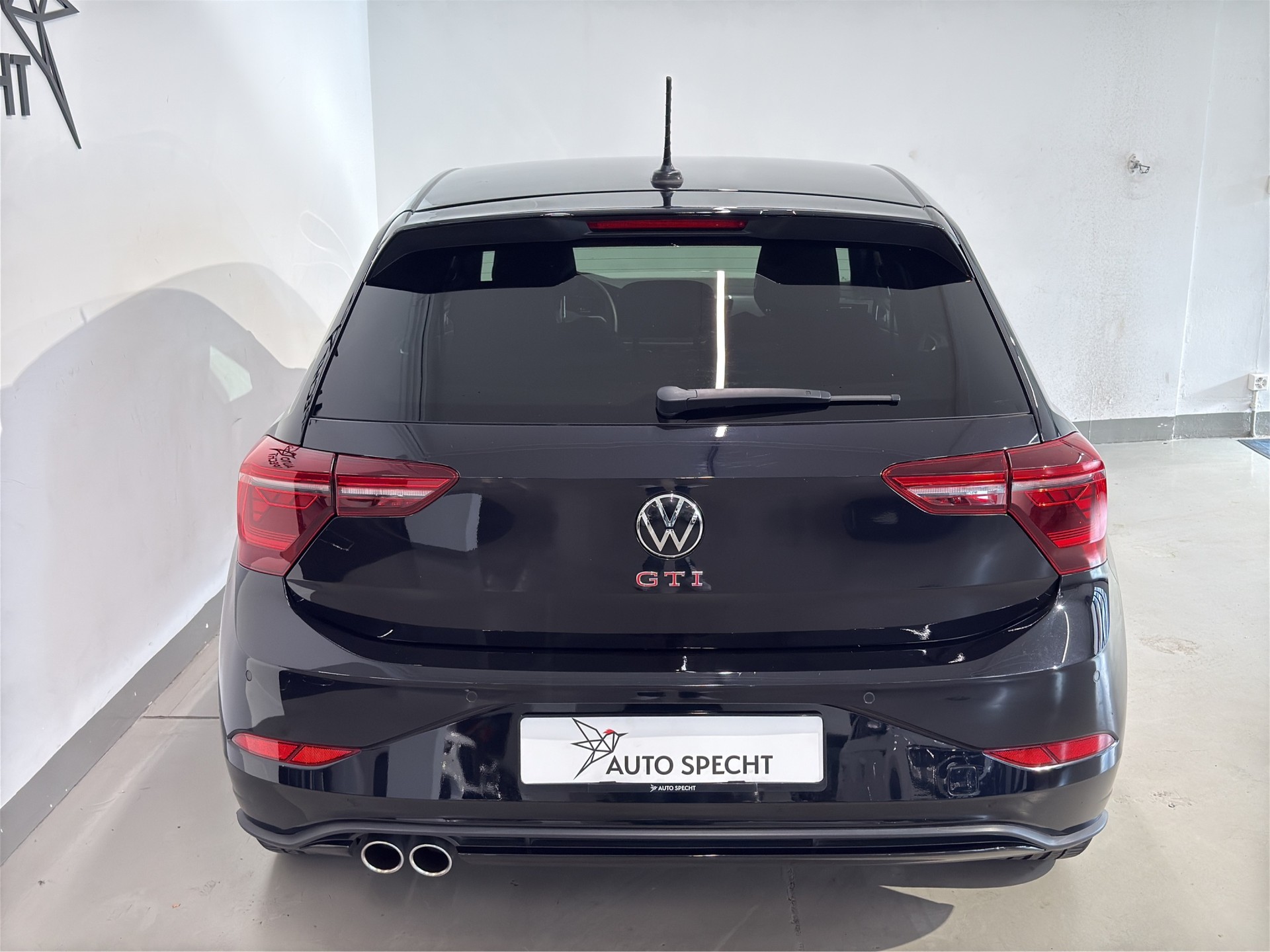 VW Polo 2.0 TSI GTI DSG-image-6