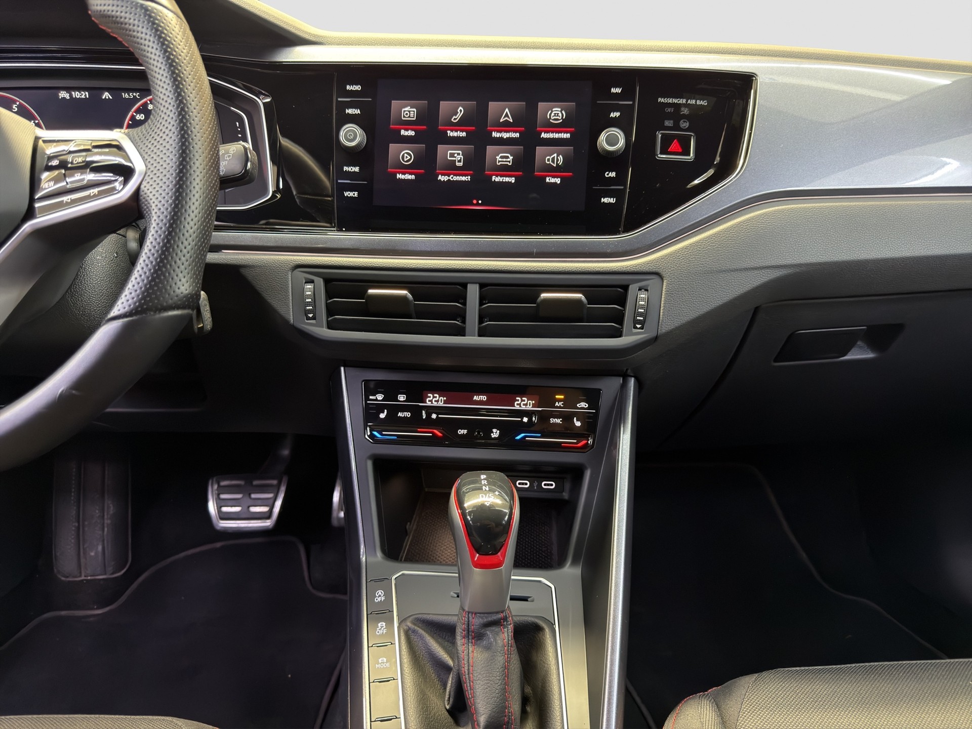 VW Polo 2.0 TSI GTI DSG-image-14