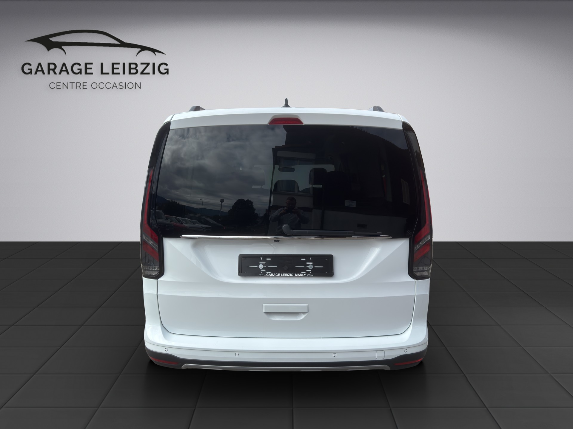FORD TOURNEO CONNECT Grand 2.0 EcoBlue 122 Active-image-3