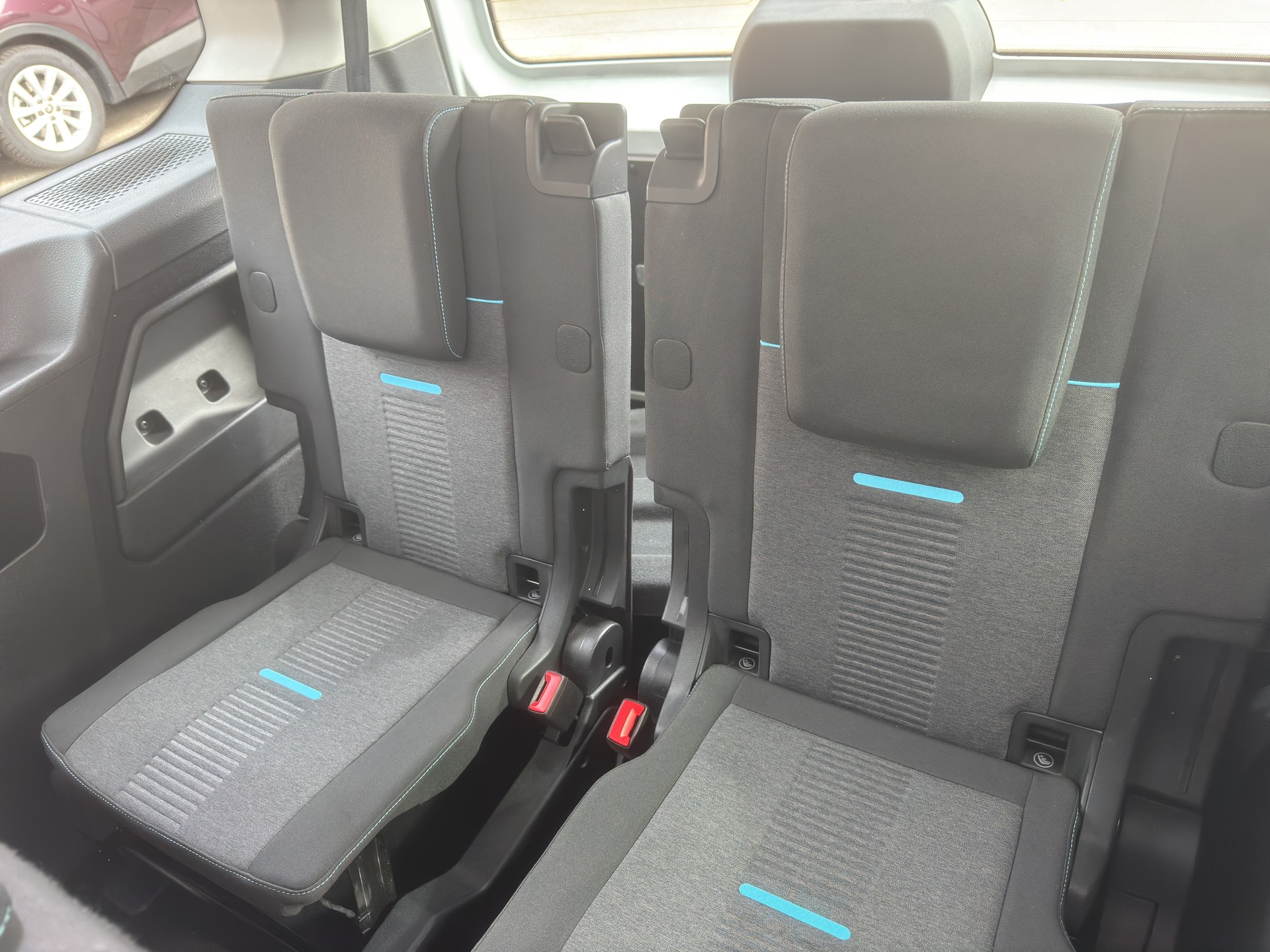 FORD TOURNEO CONNECT Grand 2.0 EcoBlue 122 Active-image-13
