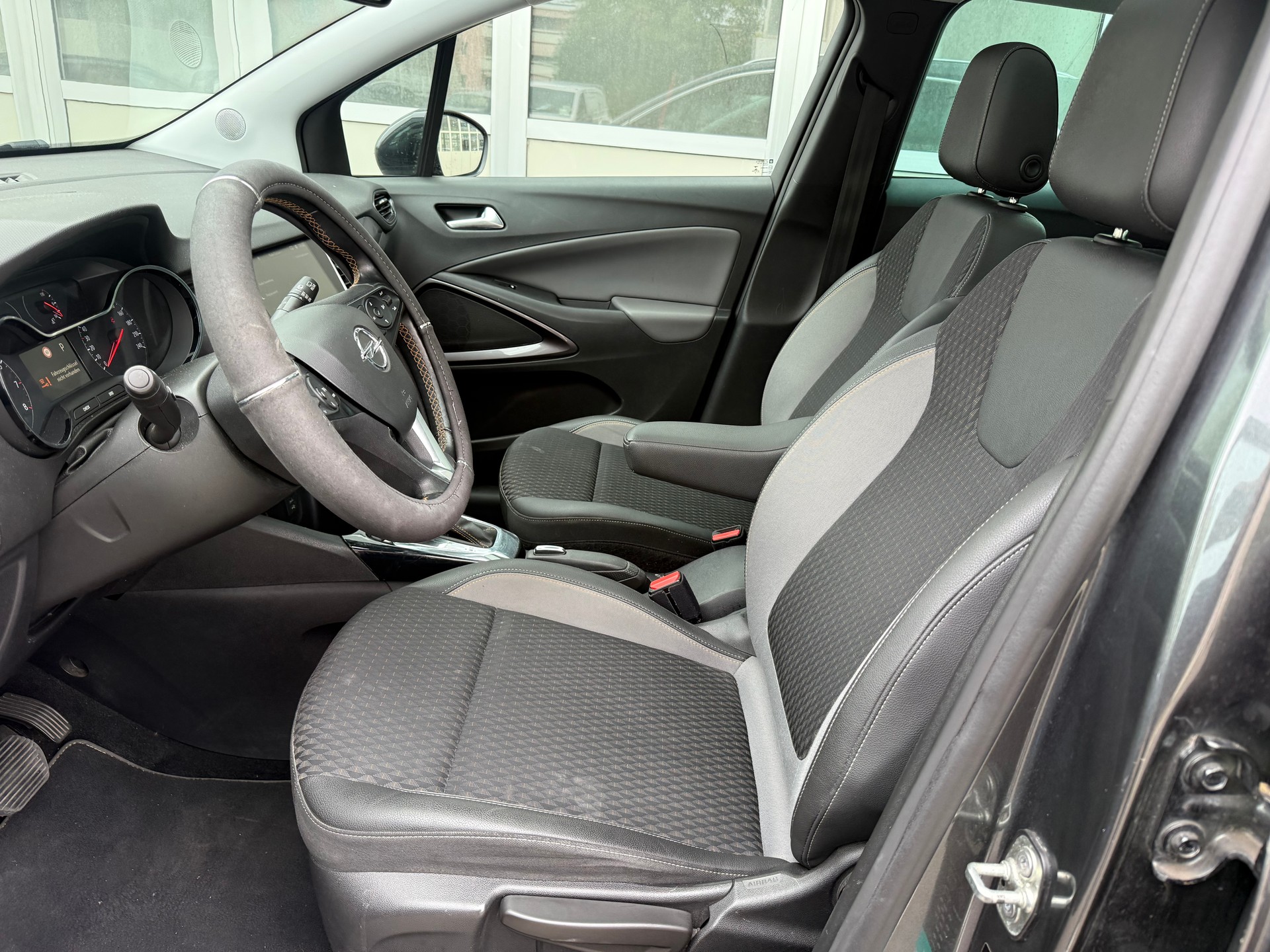OPEL Crossland X 1.2i TP Excellence Automatik-image-6