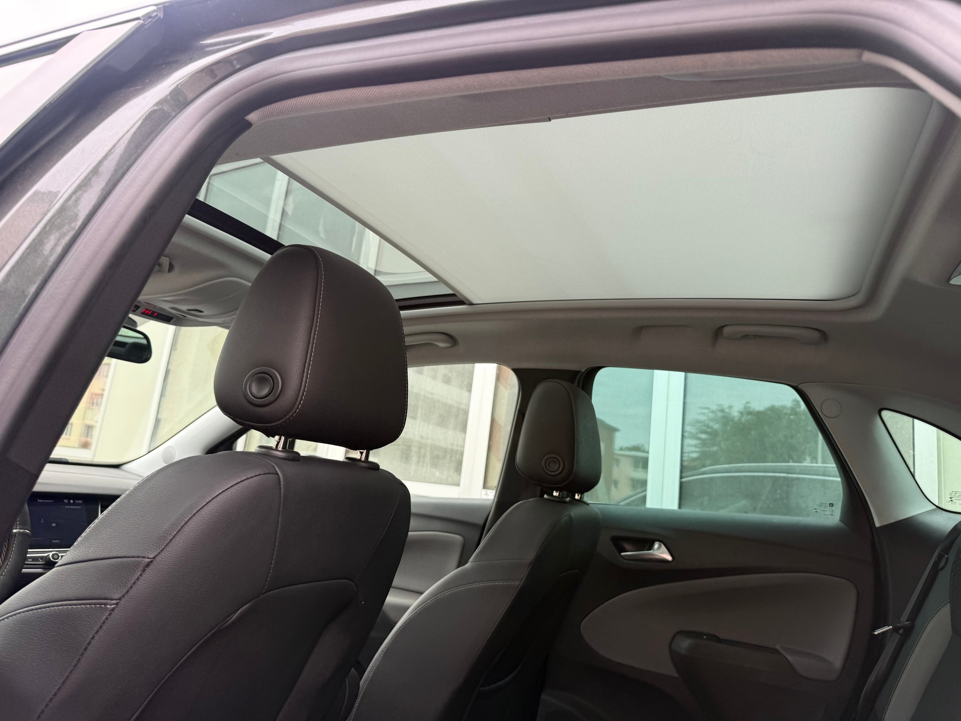 OPEL Crossland X 1.2i TP Excellence Automatik-image-9