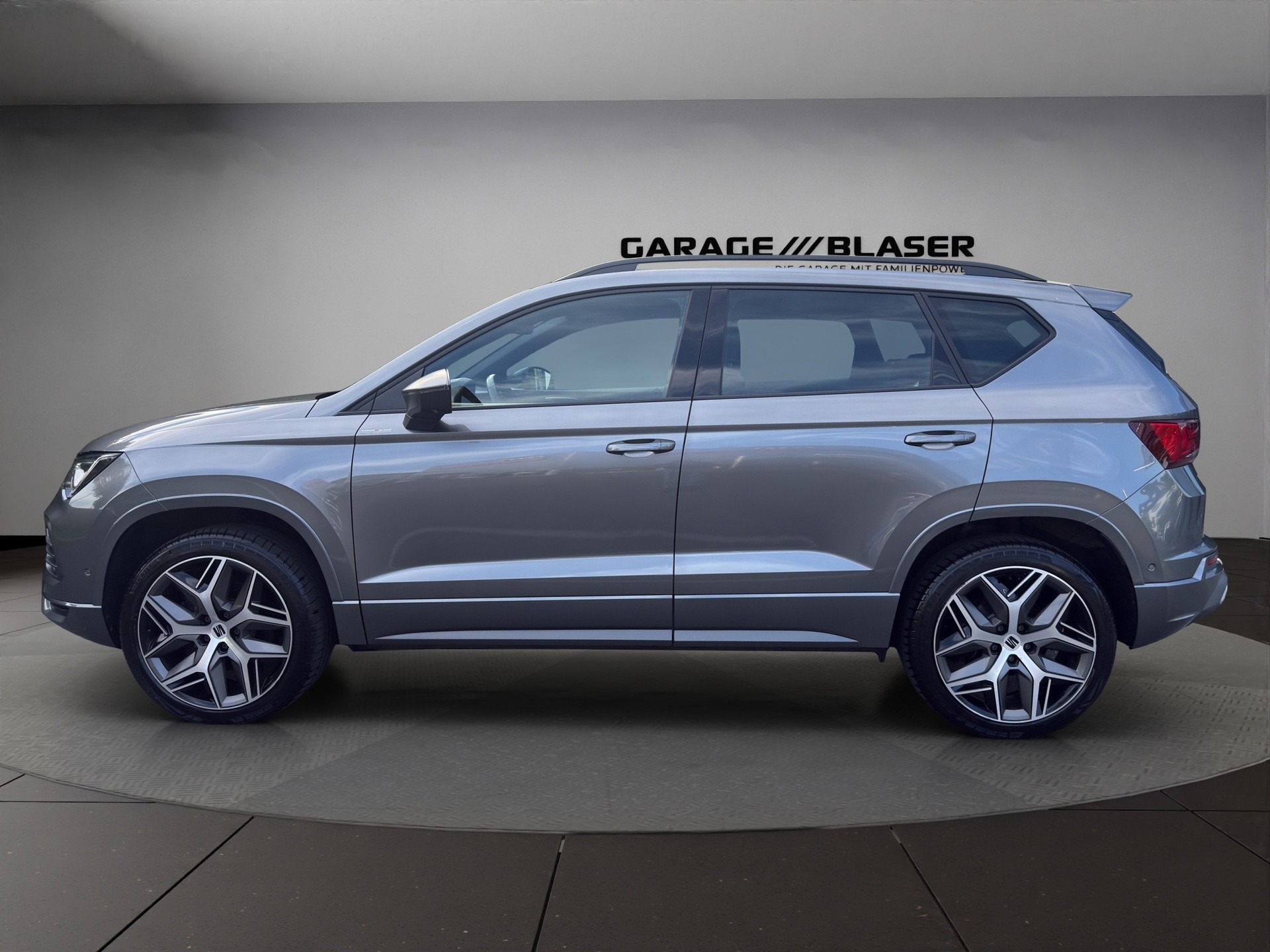 SEAT Ateca 2.0 TSI Hola FR 4Drive DSG-image-1