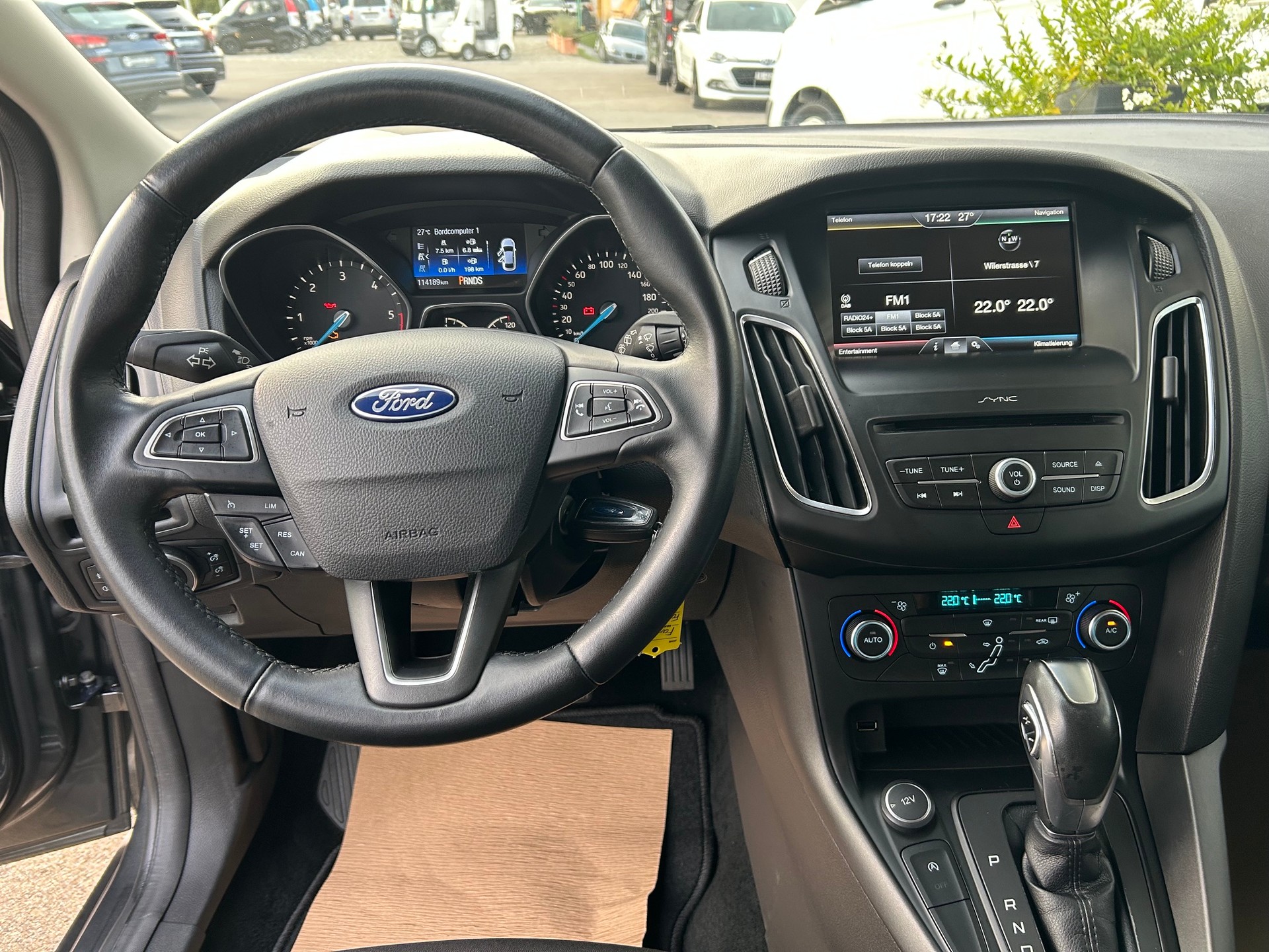 FORD Focus 1.5 TDCi Business PowerShift-image-12