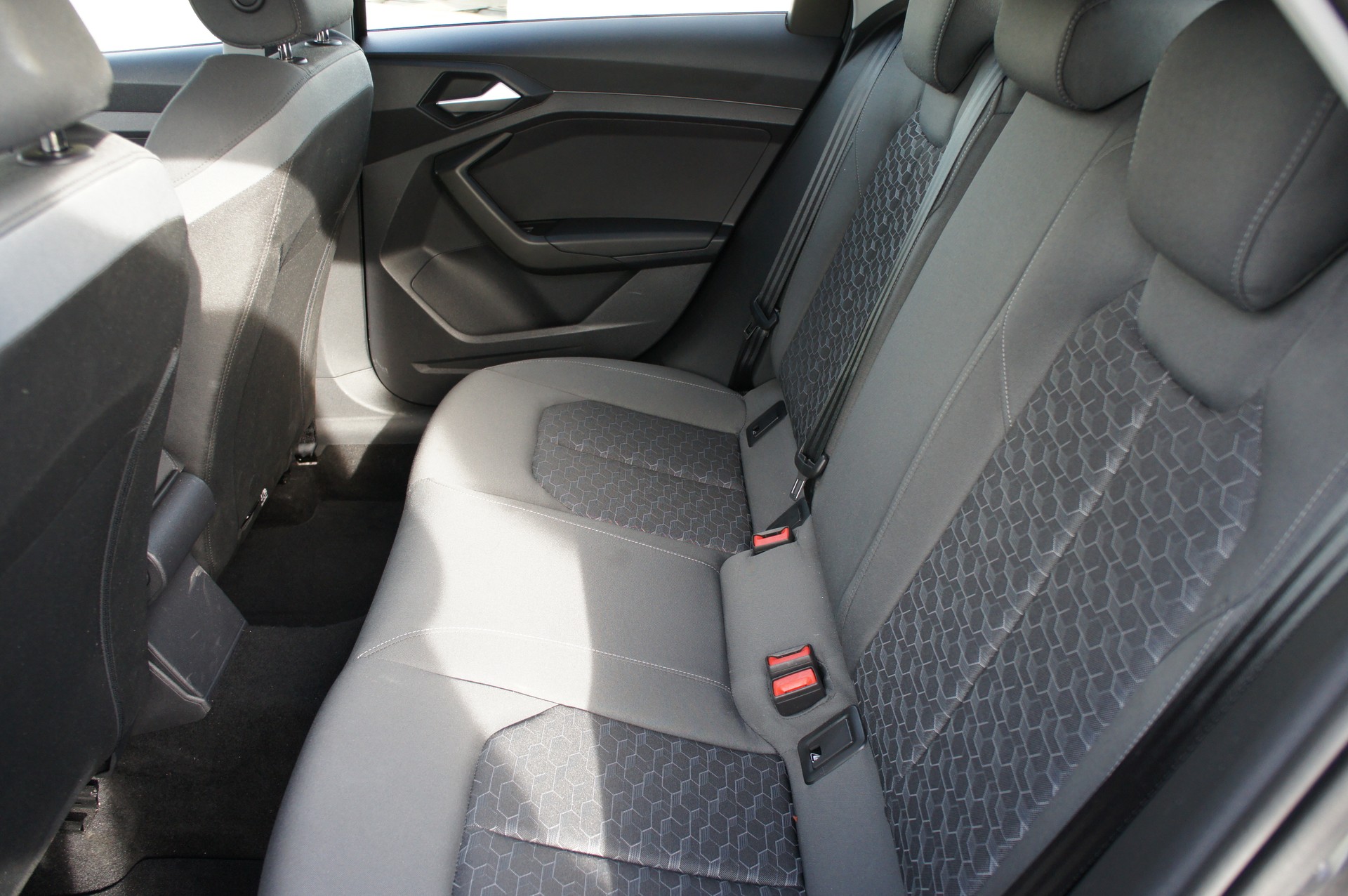 AUDI A1 Sportback 30 TFSI Attraction S-tronic-image-9