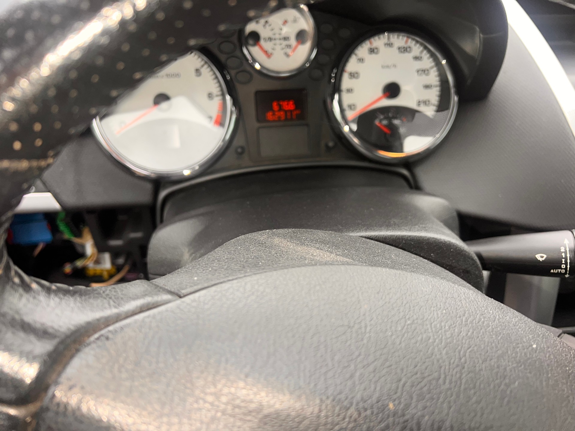 PEUGEOT 207 1.6 16V Sport Automatic-image-7