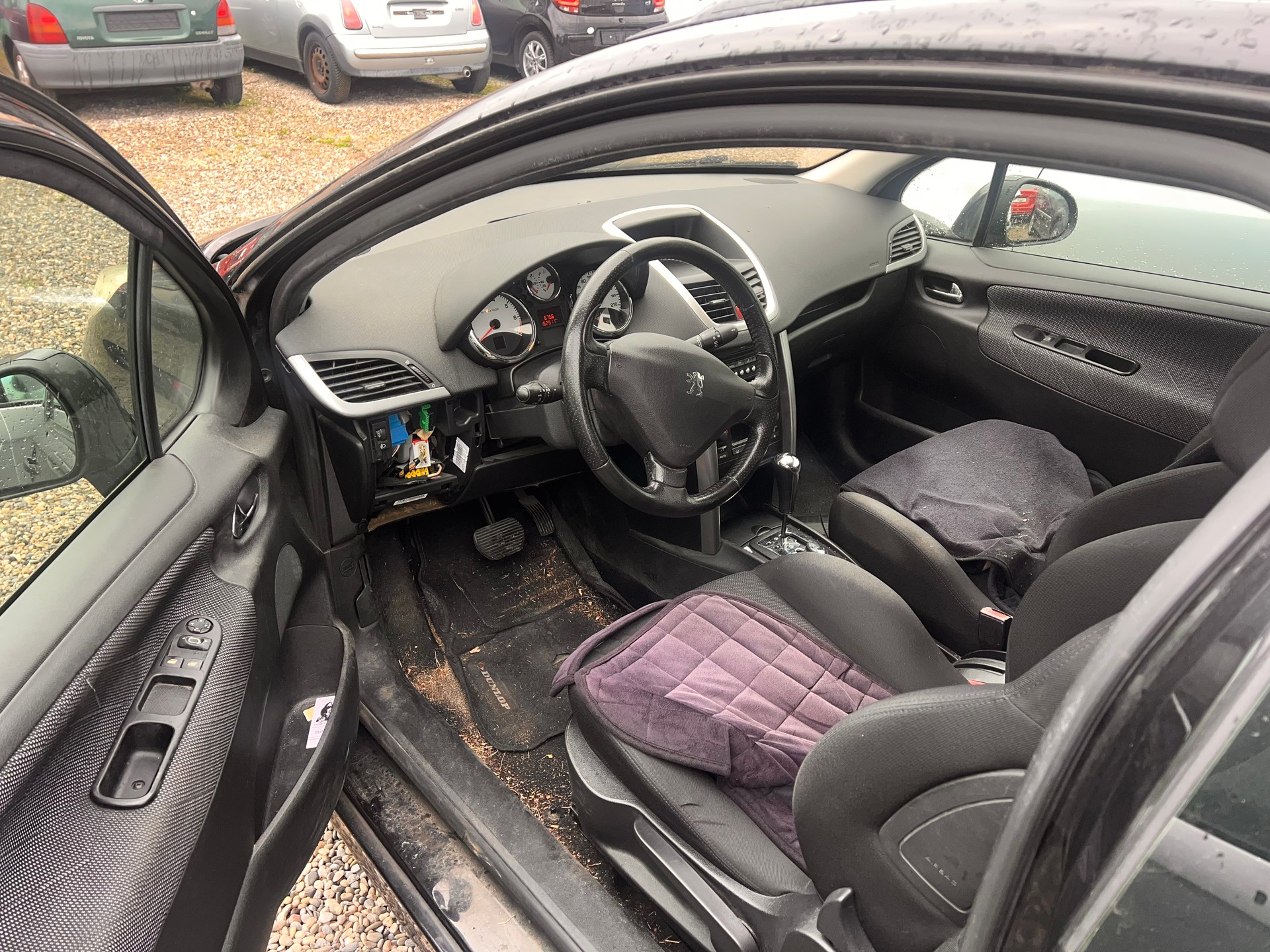PEUGEOT 207 1.6 16V Sport Automatic-image-8