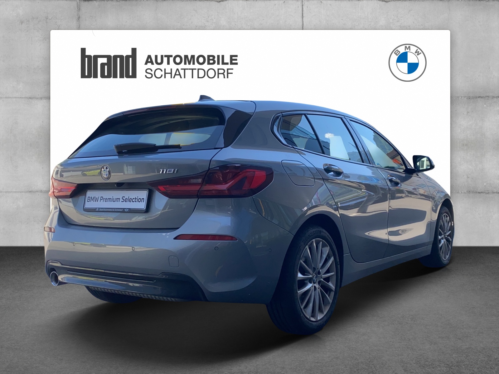 BMW 118i Sport Line-image-5