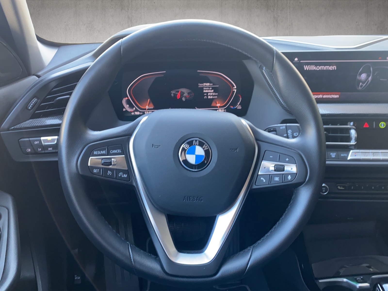 BMW 118i Sport Line-image-7