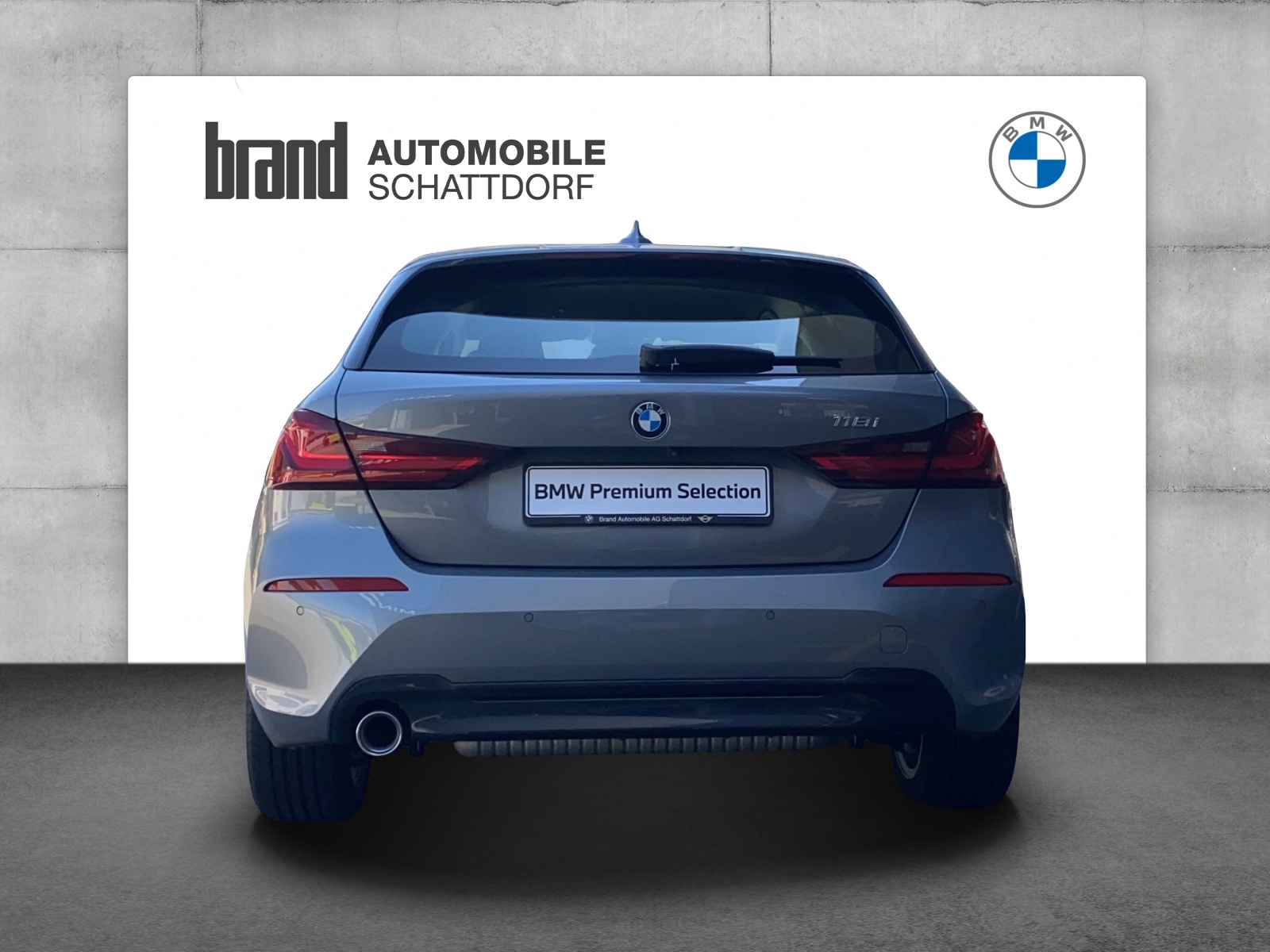 BMW 118i Sport Line-image-4