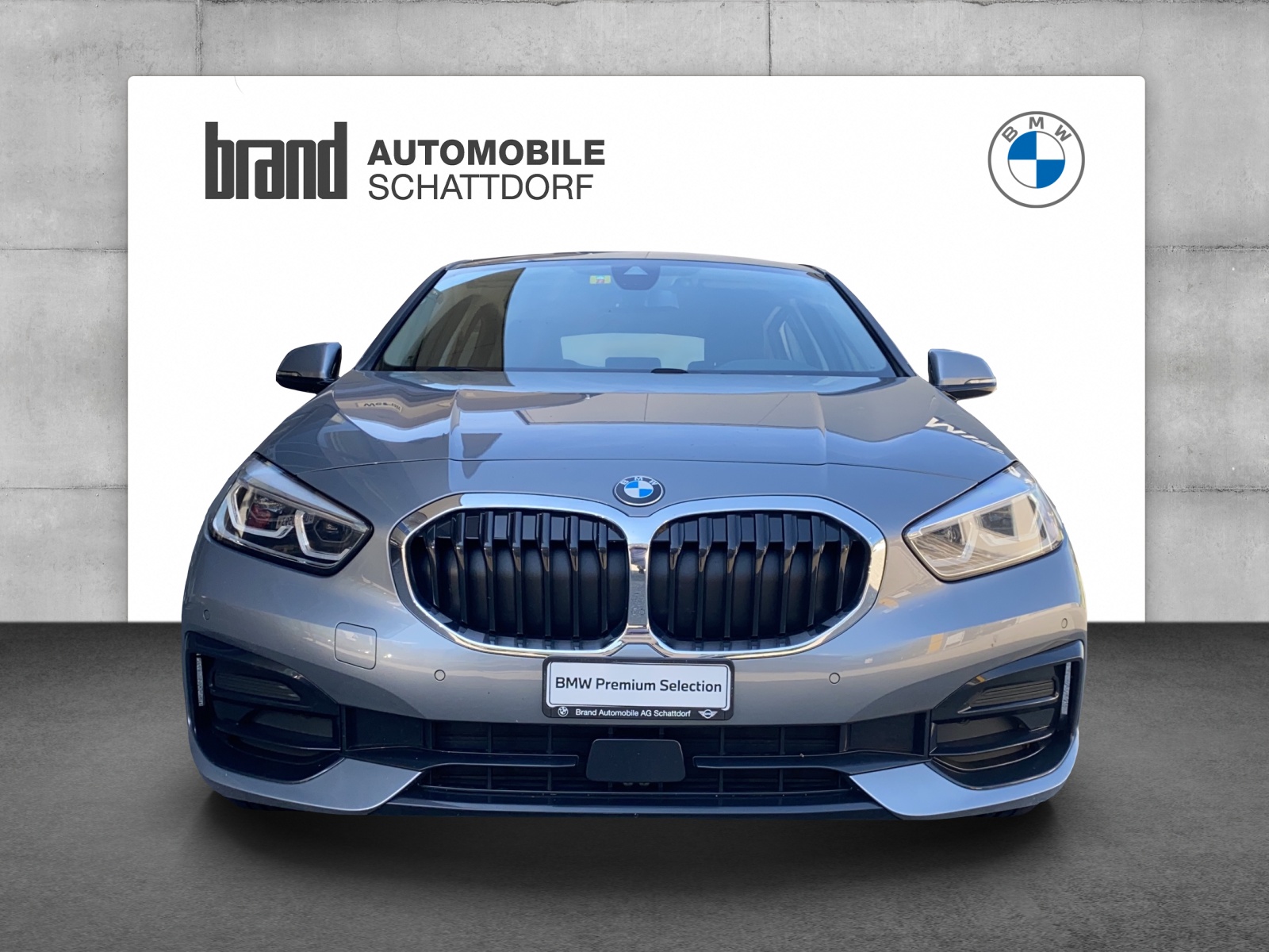 BMW 118i Sport Line-image-1