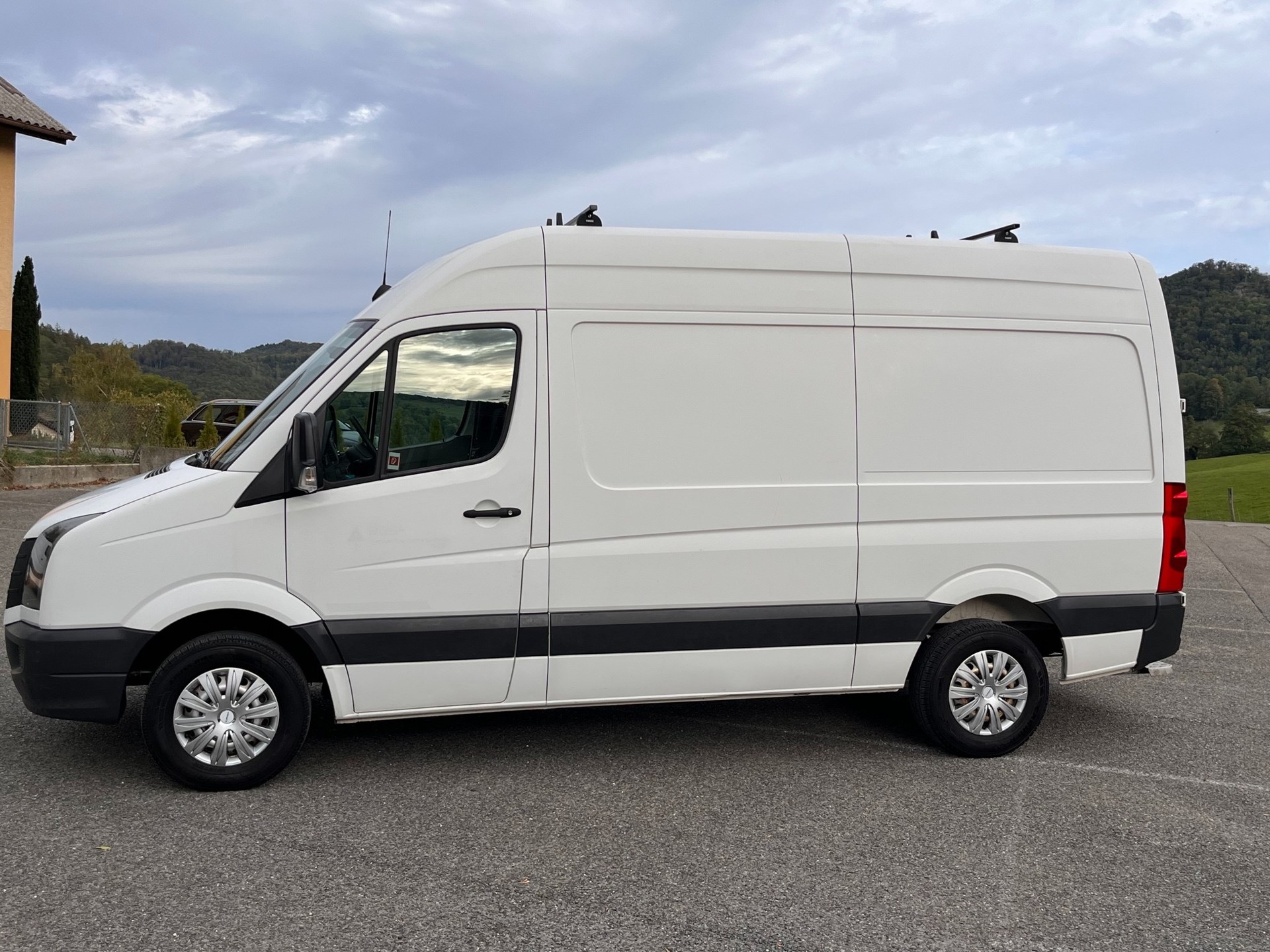 VW Crafter 35 2.0 TDI CR-image-1