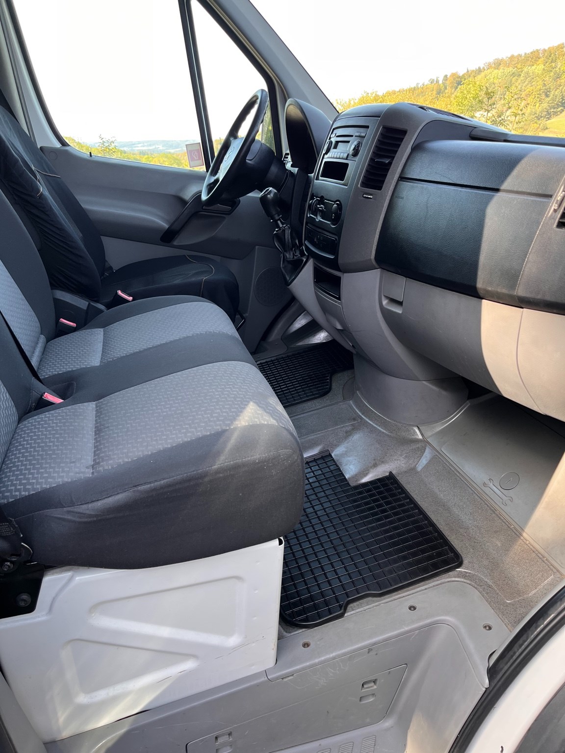 VW Crafter 35 2.0 TDI CR-image-8