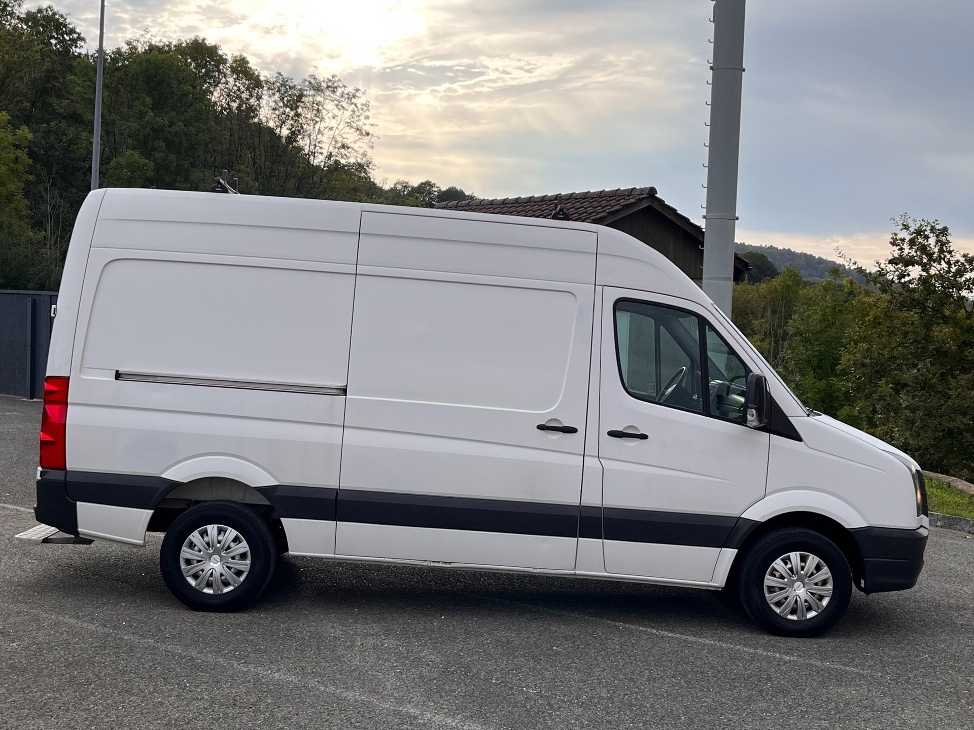VW Crafter 35 2.0 TDI CR-image-5
