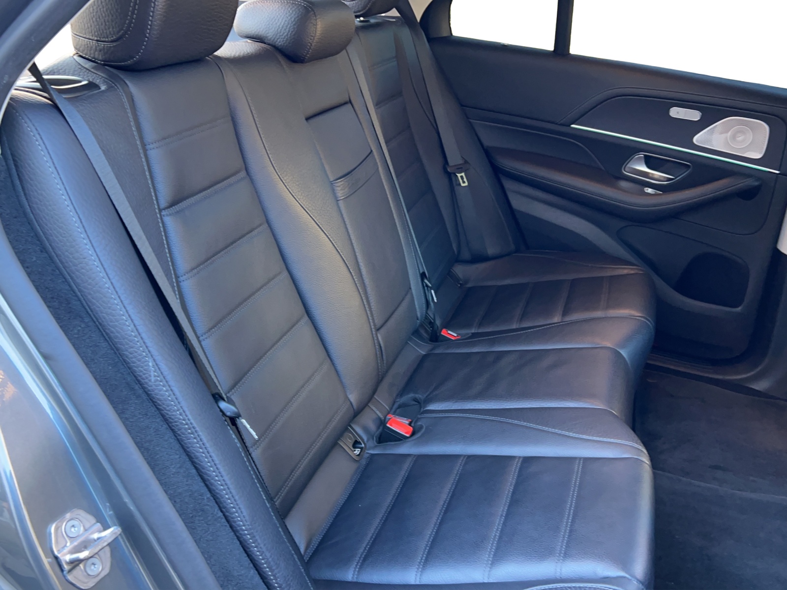MERCEDES-BENZ GLE 400 d AMG Line 4Matic-image-18