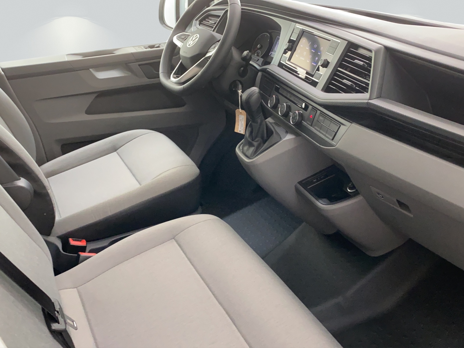 VW T6.1 2.0 TDI DSG-image-6