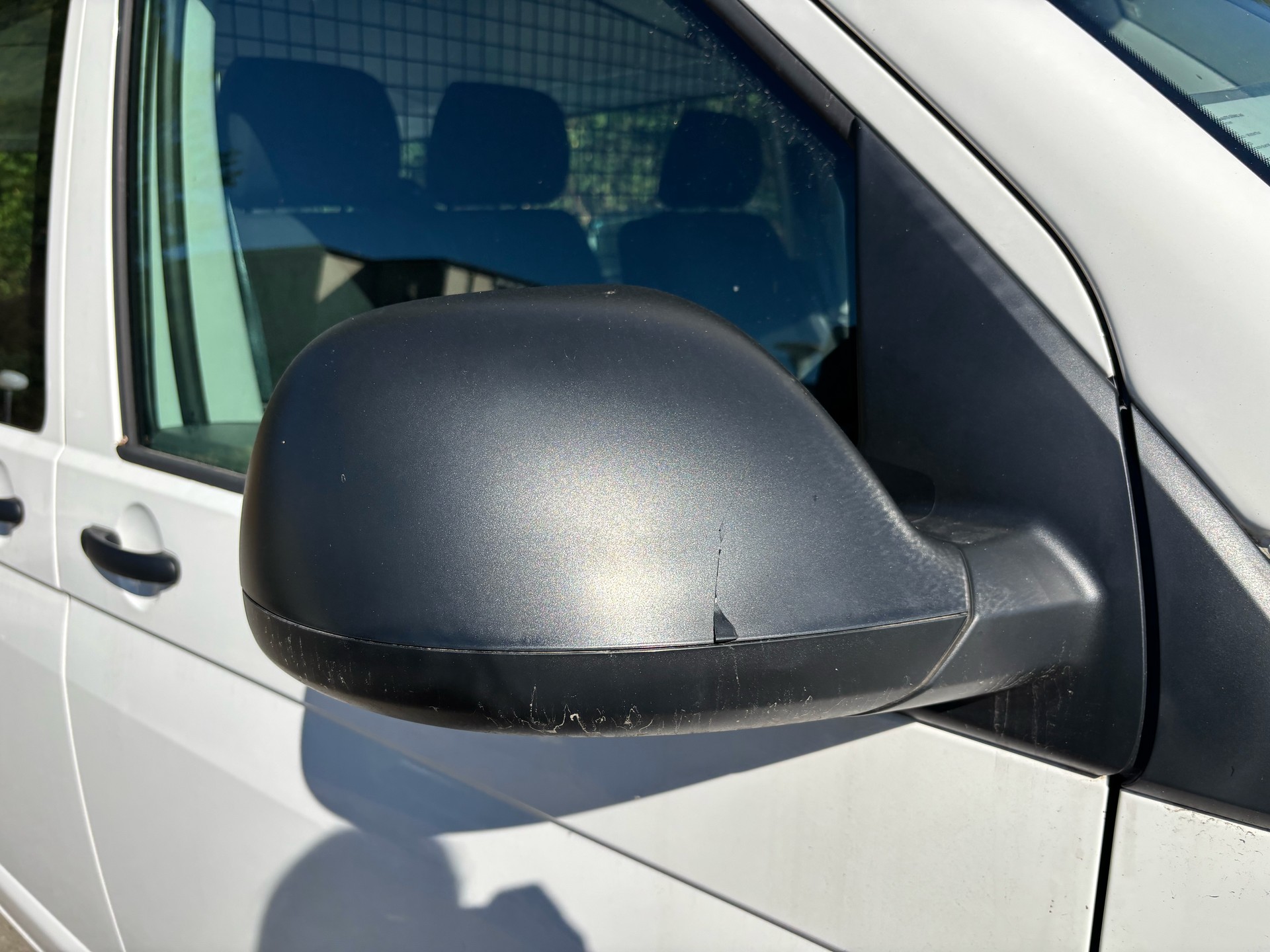 VW T6.1 2.0 TDI DSG-image-23
