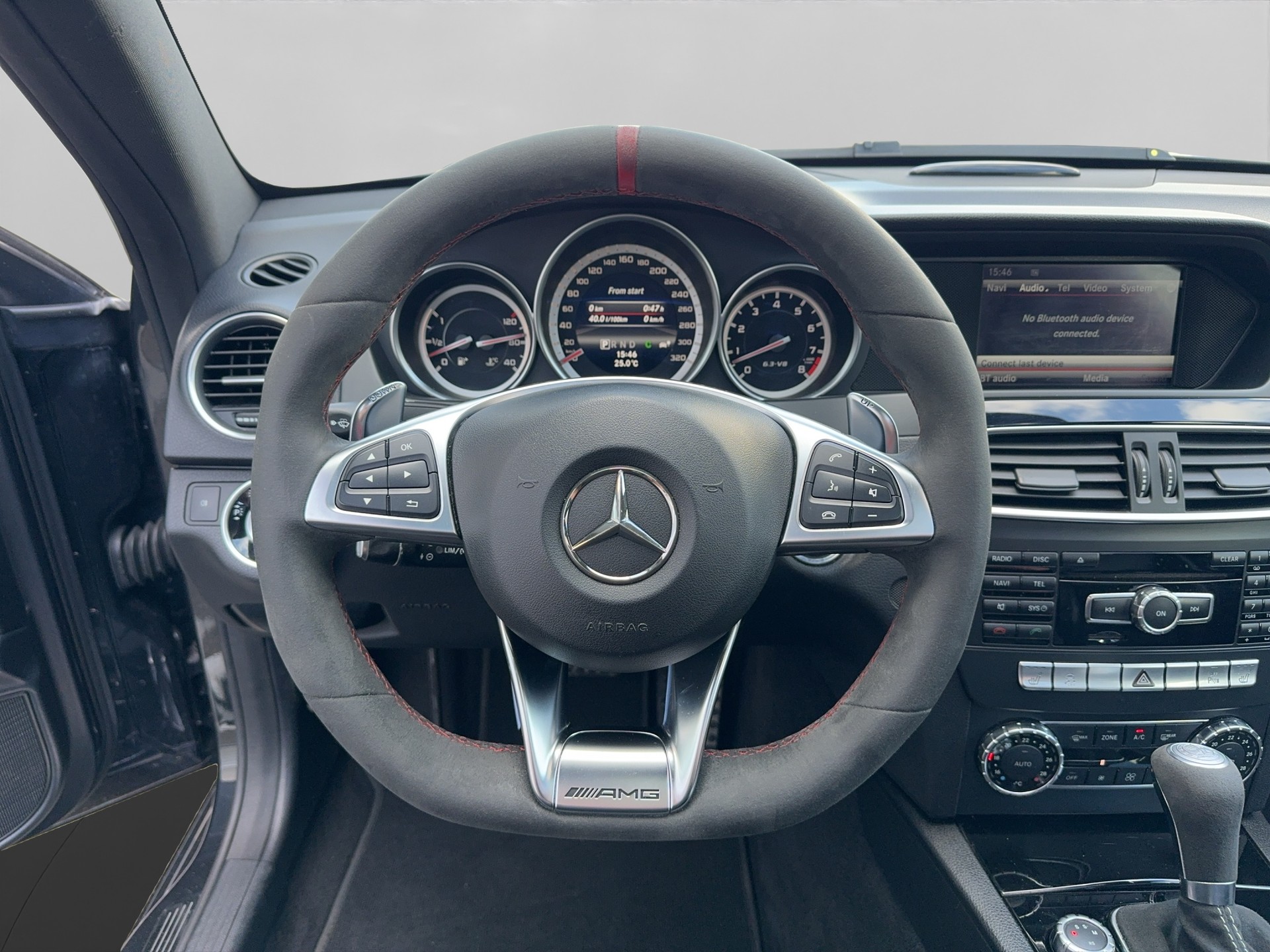 MERCEDES-BENZ C 63 Coupé AMG Speedshift MCT-image-10