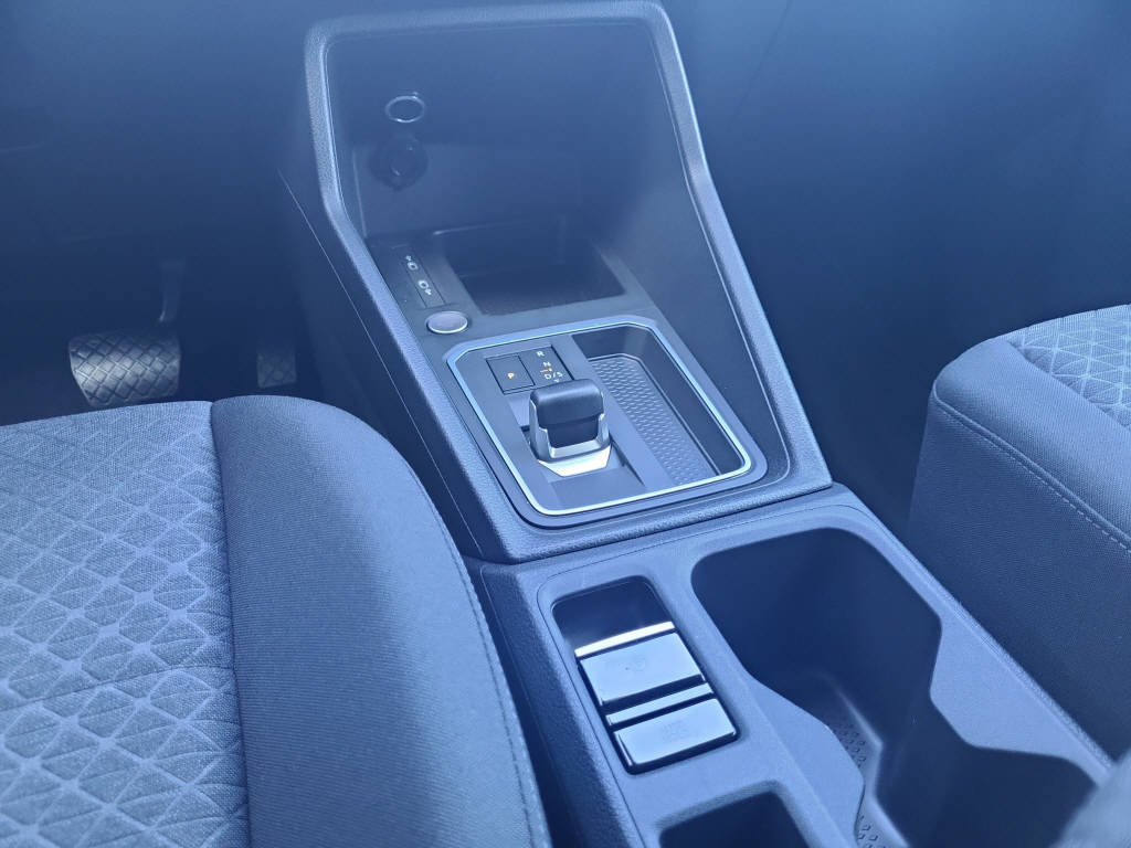 FORD TOURNEO Connect 2.0 EcoBlue 122 PS-image-12