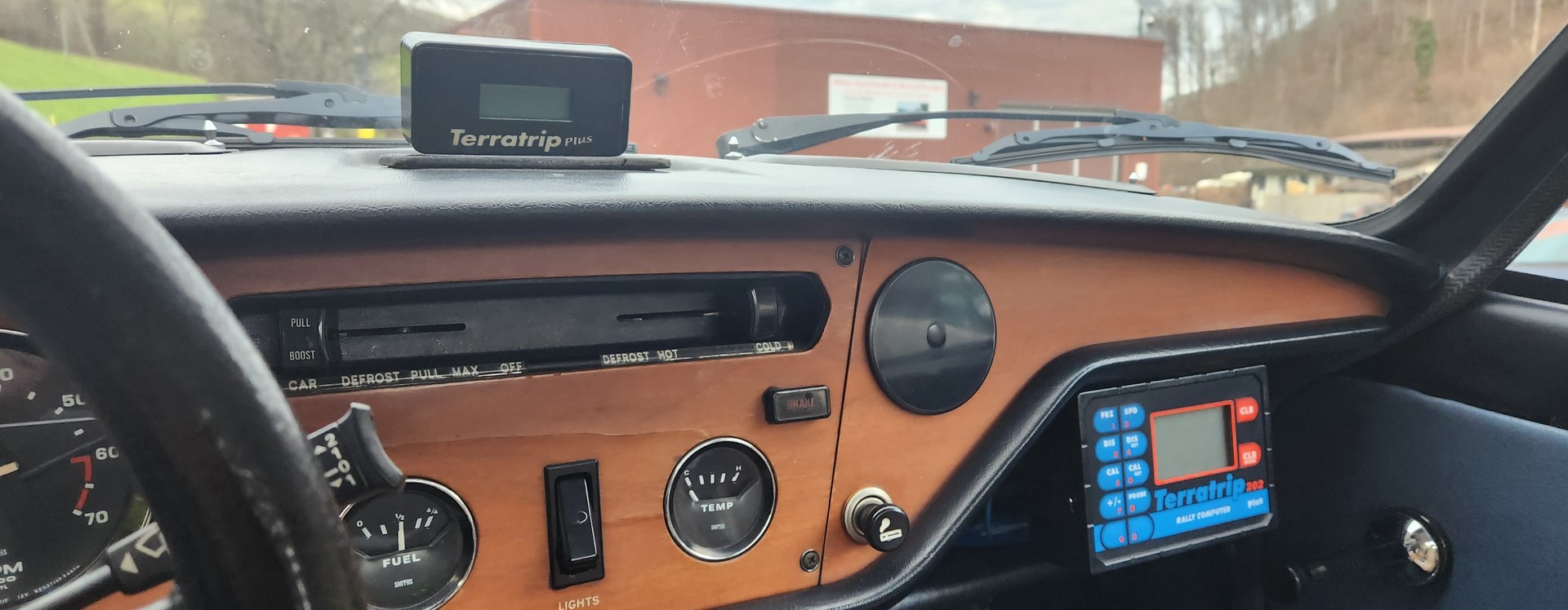 TRIUMPH 1500-image-8