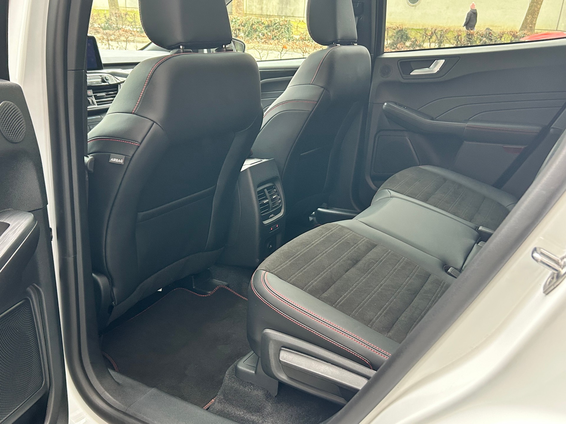 FORD Kuga 2.5 PHEV ST-Line X 2WD-image-16