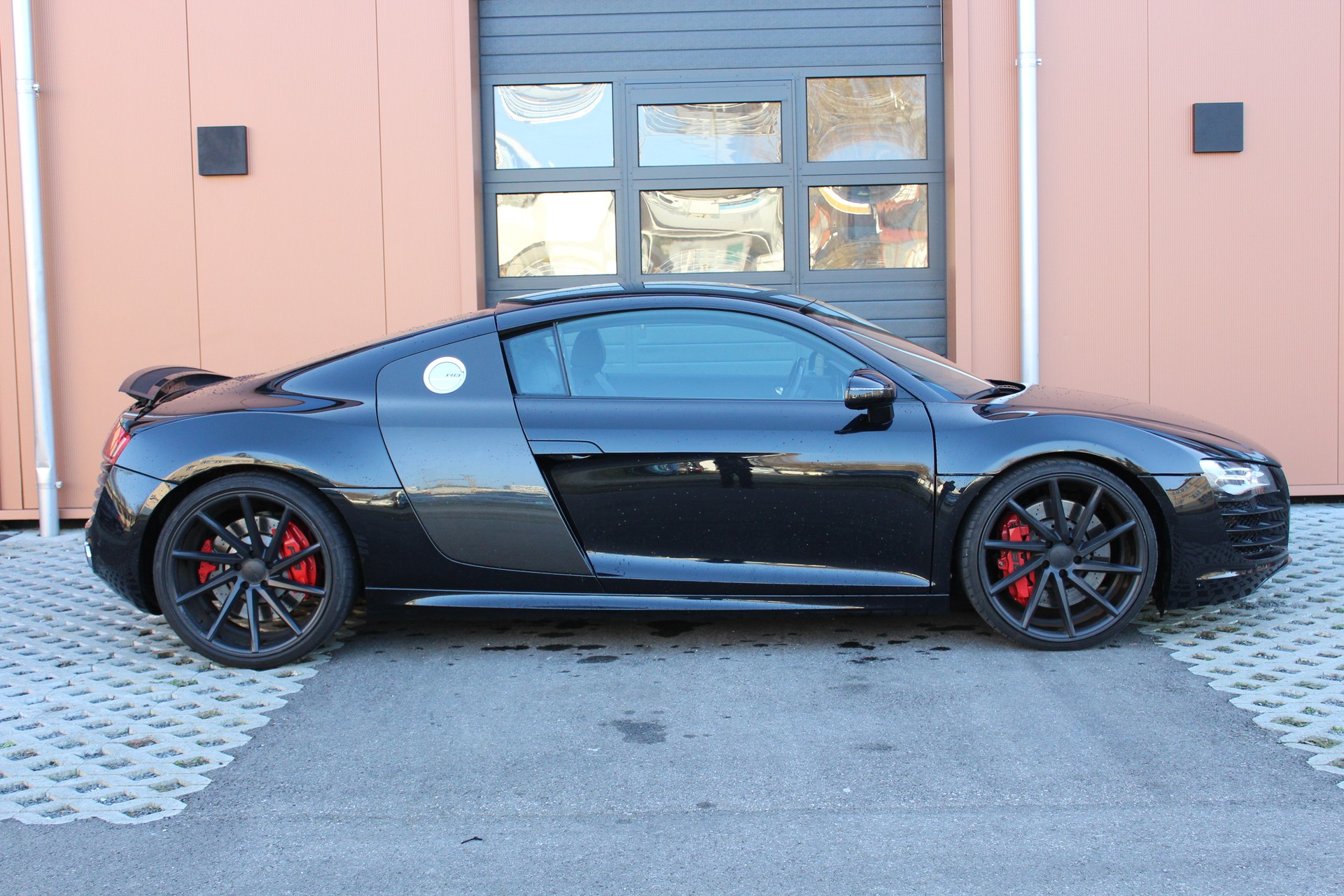 AUDI R8 Coupé 4.2 - "Sidebalde Carbone / Pack Complet Carbone / Full Black / Caméra de Recul"-image-2
