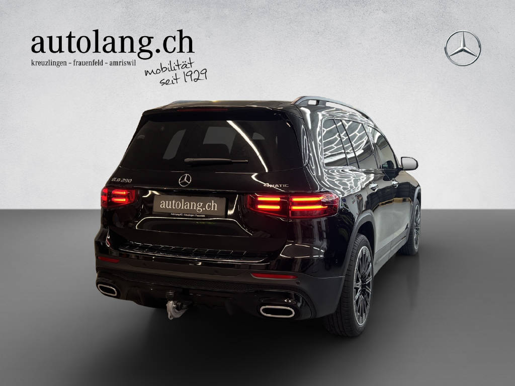 MERCEDES-BENZ GLB 250 AMG Line 4Matic-image-4
