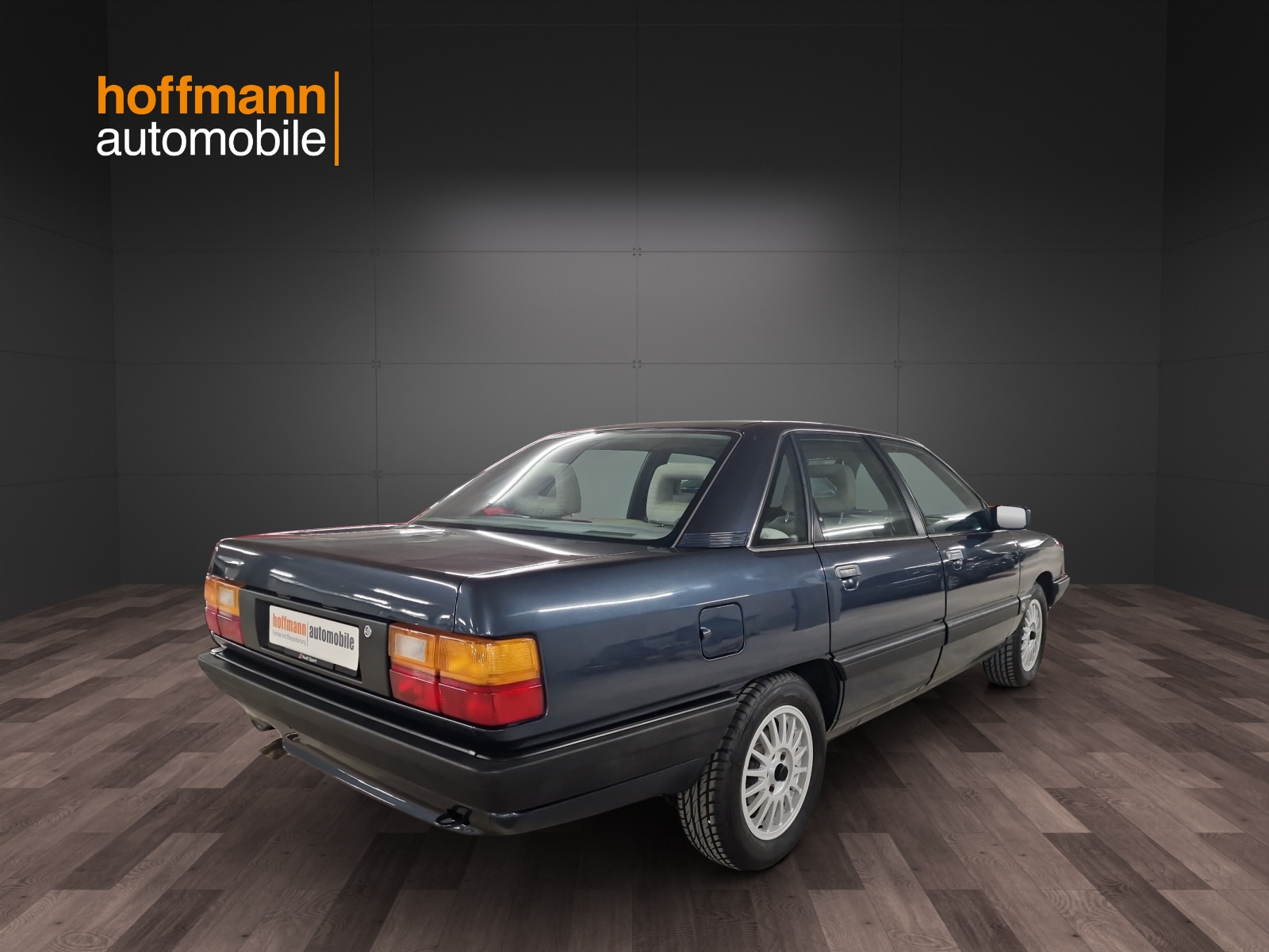 AUDI 100 2.2 Turbo quattro-showroom-element-3