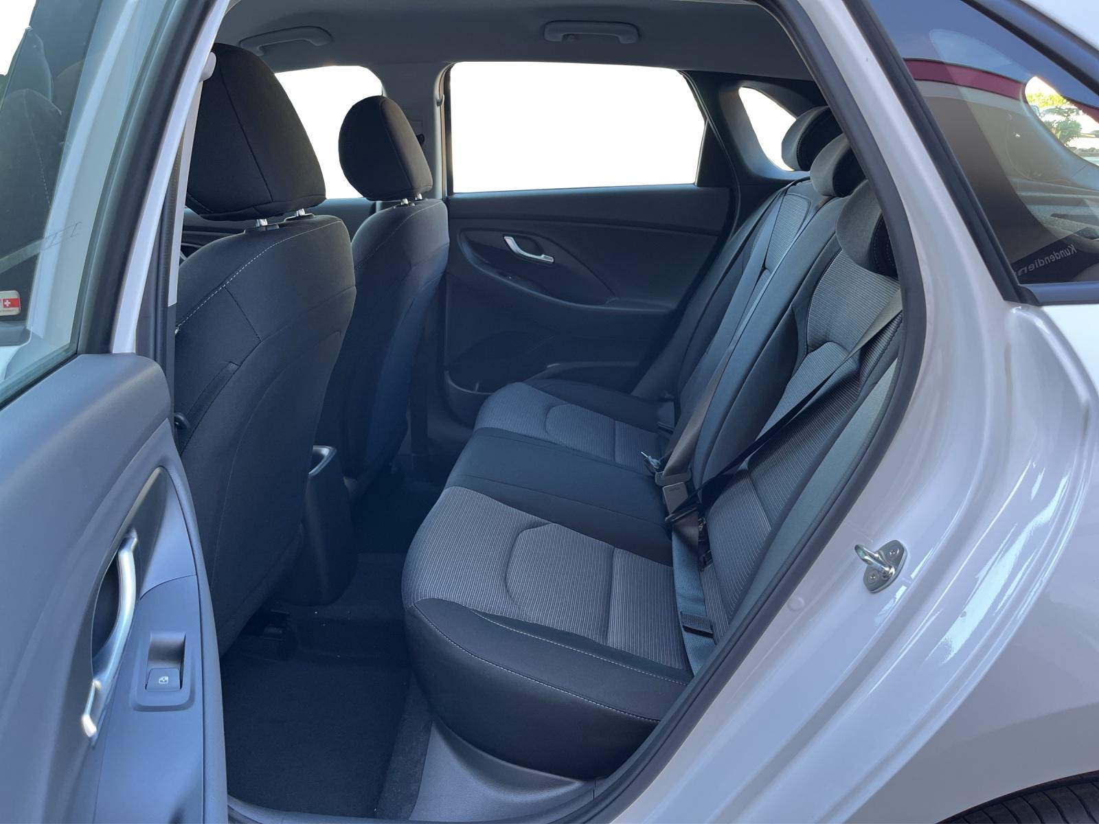 HYUNDAI i30 1.5 T-GDi Origo-image-10